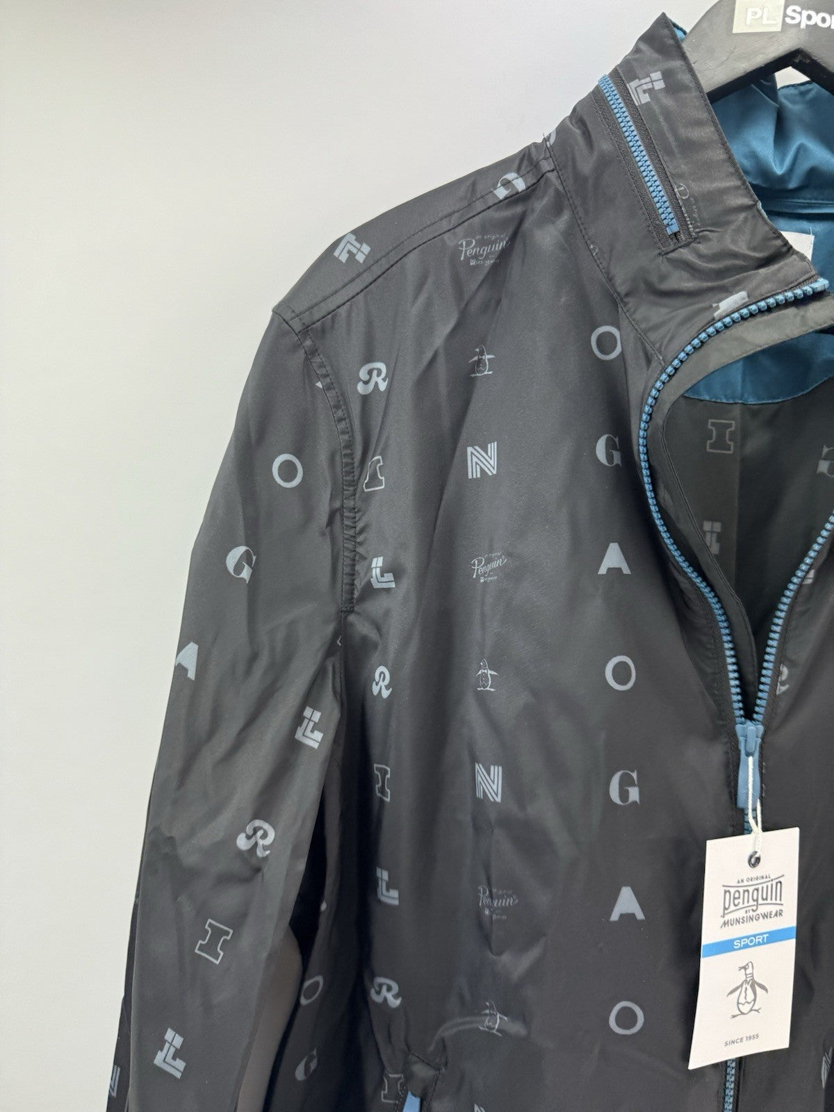 Penguin Original Golf Wind Jacket Logo Print Hood Lightweight UK M /New /286502