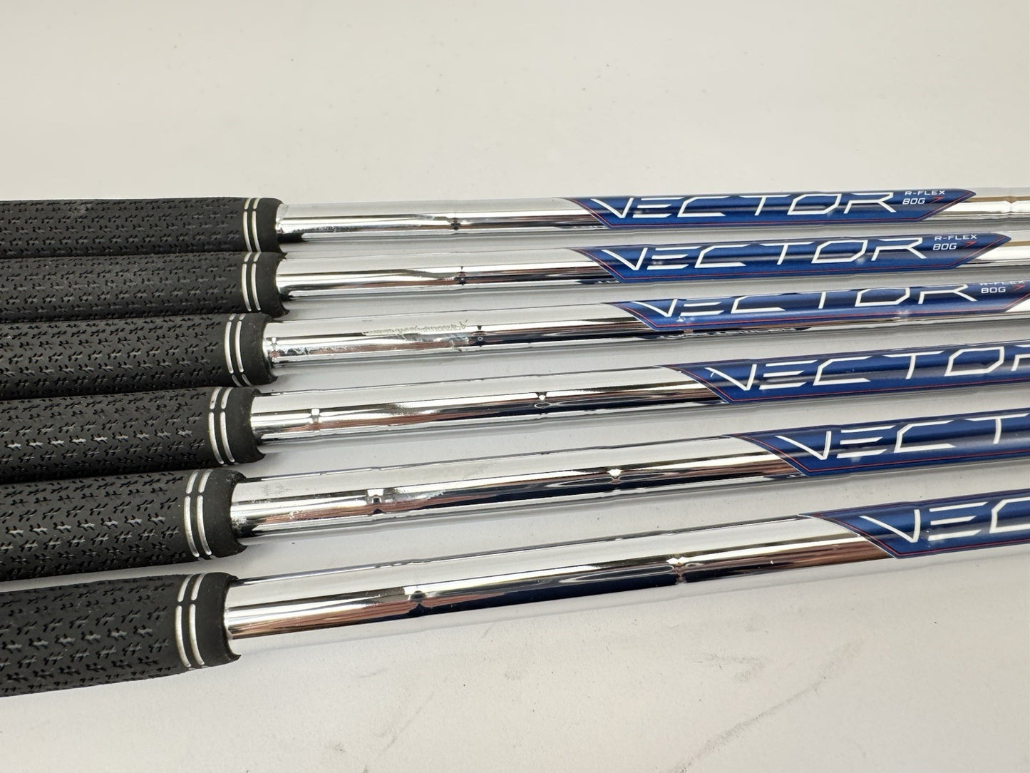 True Temper Vector Iron Shaft Set (6) 80G Regular Steel 0.370 Parallel /351545