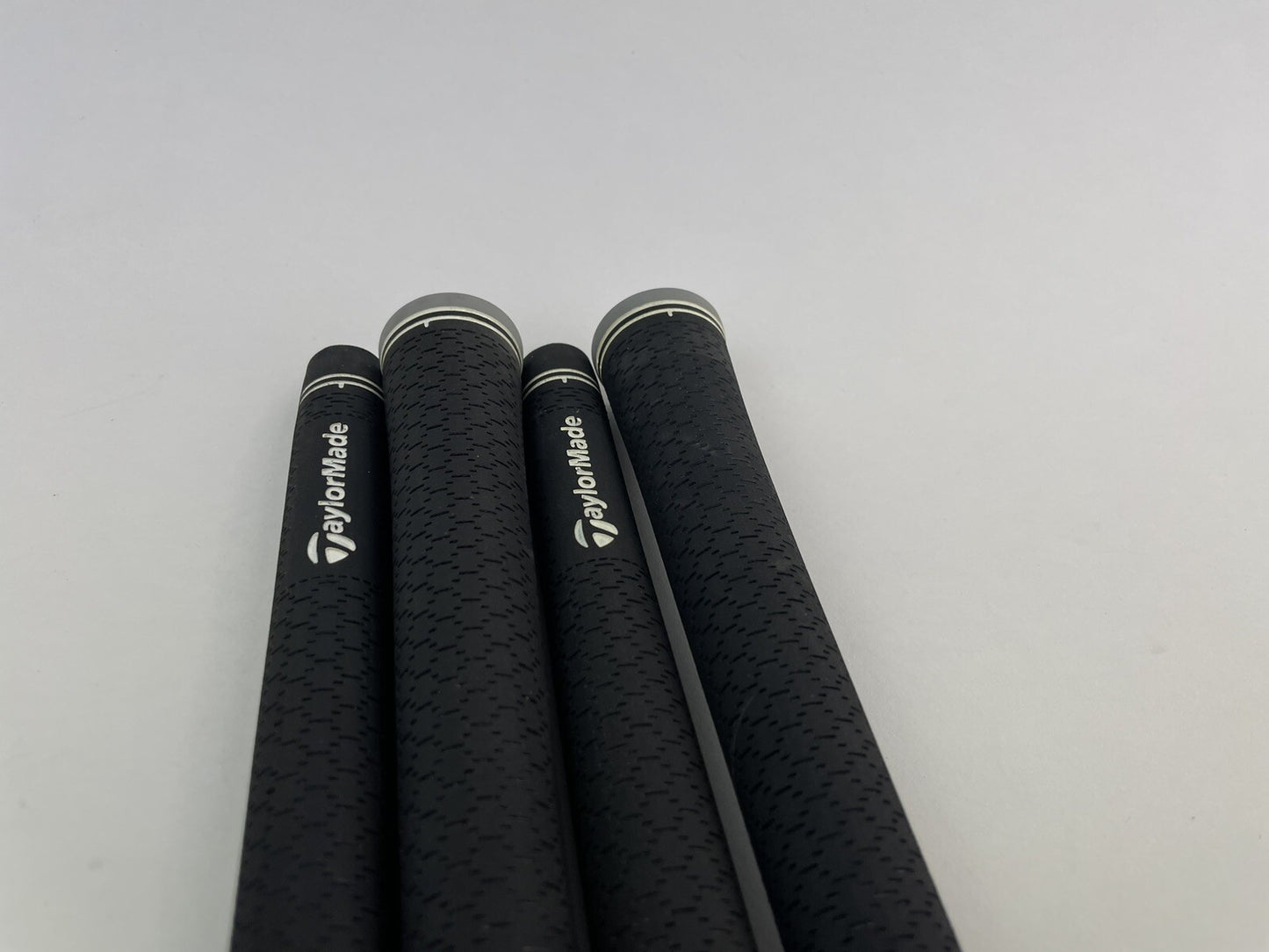 Lamkin Taylormade Golf Grips (4) Standard /Black /Grey /Pulled /205586