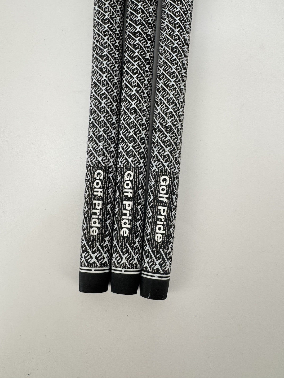 Golf Pride Z-grip Midsize Golf Grips (3) Cord /Pulled /Black/White /357061