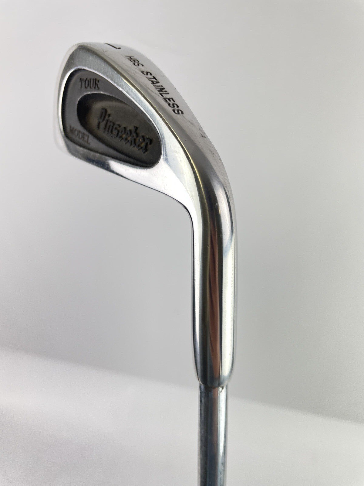 Pin Seeker Golf 1 Iron Regular Flex Steel /Right Handed /New Grip /97834
