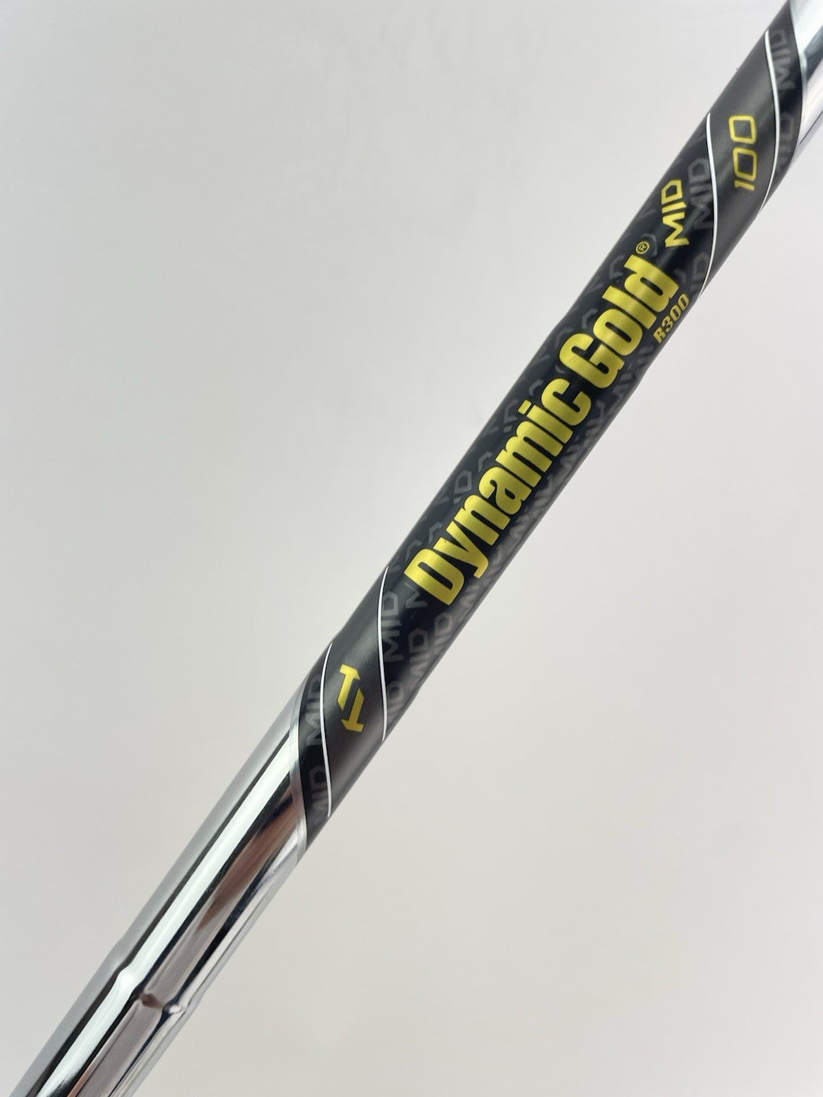 Dynamic Gold Mid 100 Iron Shaft Regular Flex Steel 36 /0.370 Parallel /267102