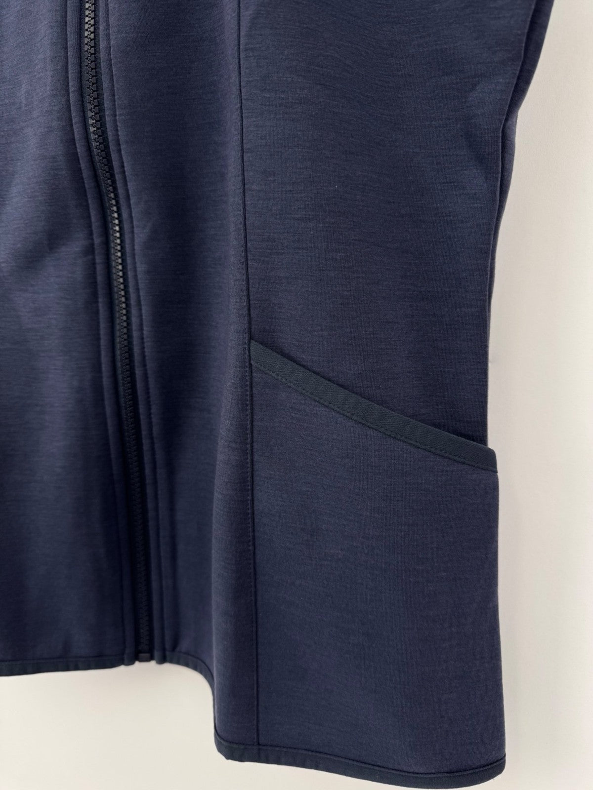 Original Penguin Sport Men's Medium Black Iris Heather Sleeveless Vest/371254
