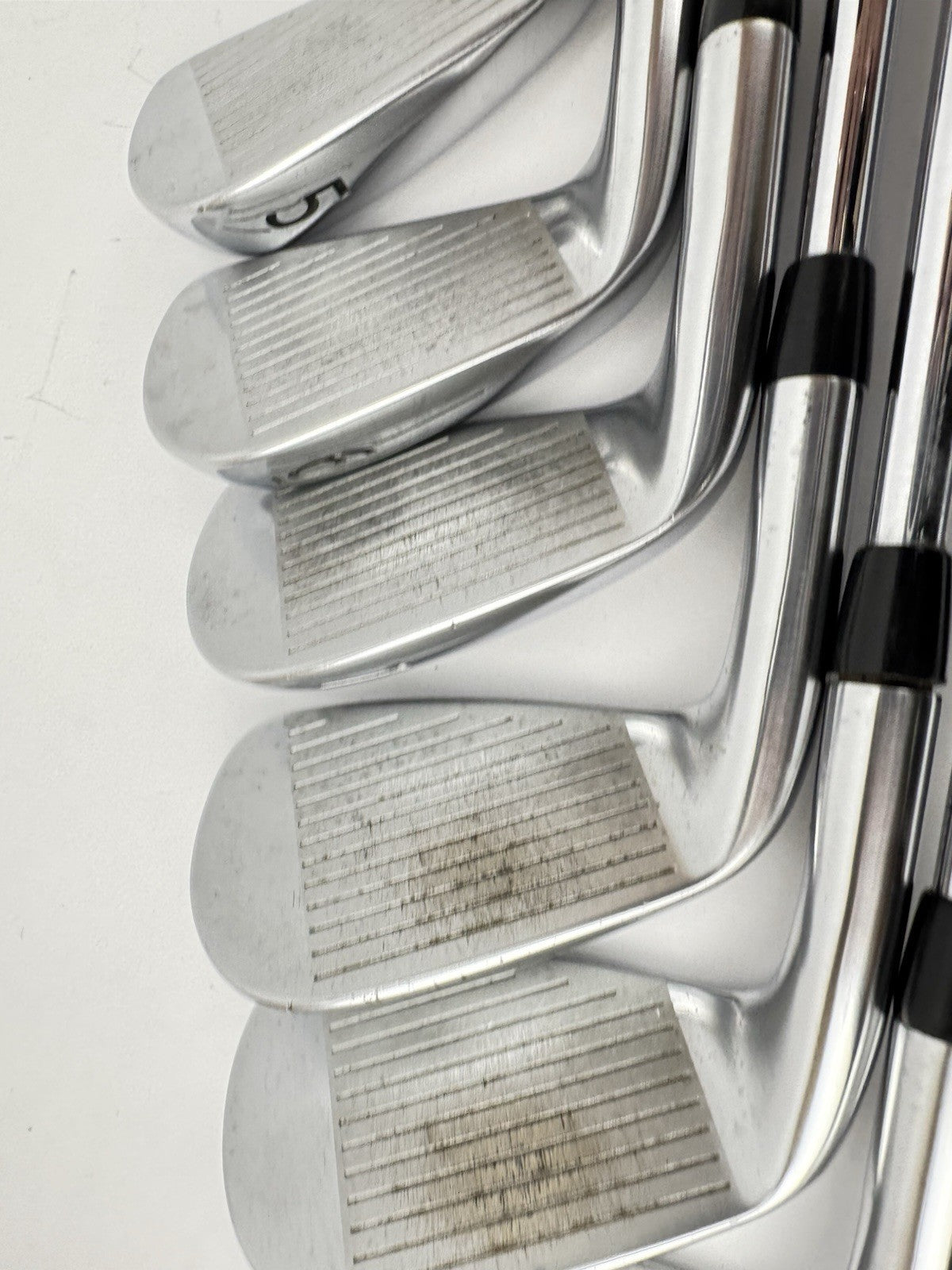 Titleist CB 718 Irons 5-PW Dynamic Gold X100 Steel +1” /Right Handed /345848