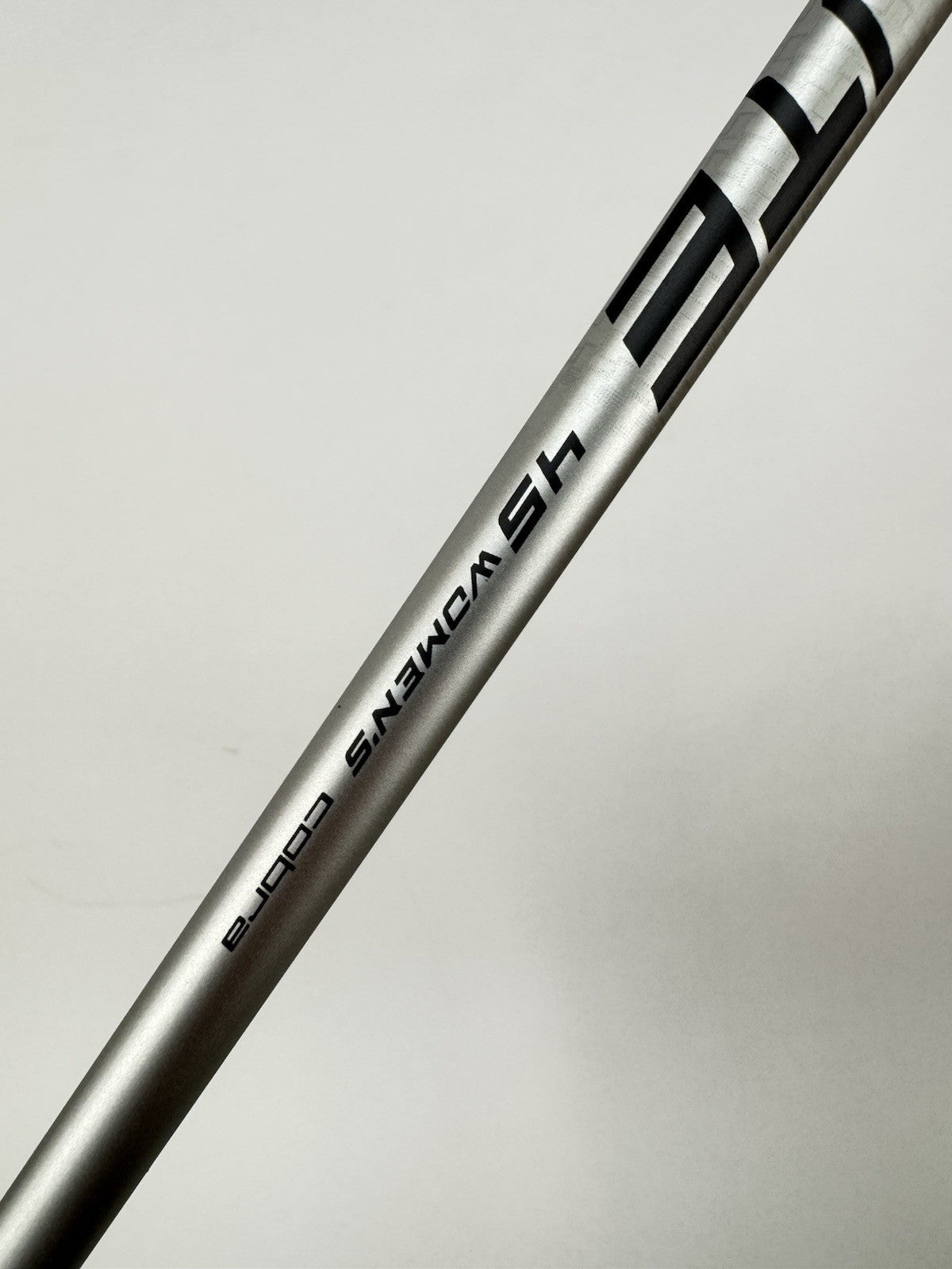 Cobra Ladies 7 Iron Air X 2.0 Ultralite Women’s Graphite /Right /New /3443910