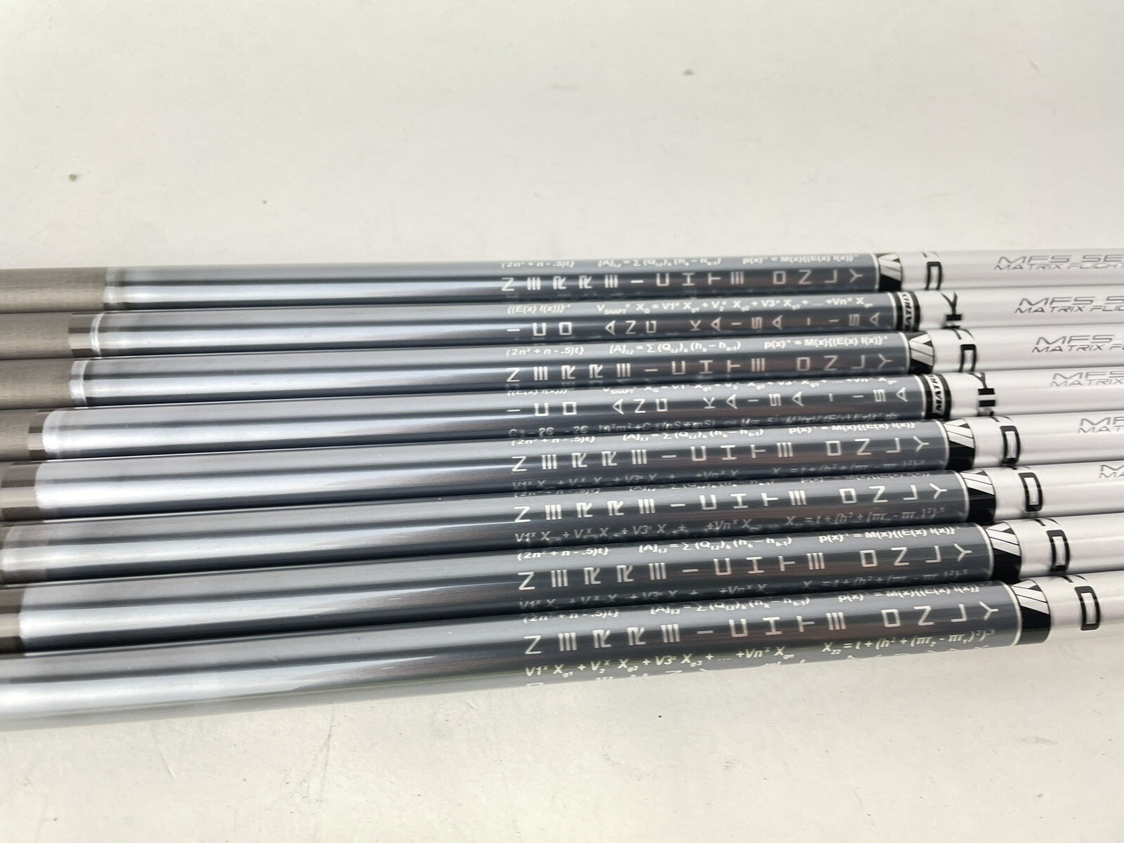 Matrix Ozik Red Tie Iron Shaft Set (8) Lite Senior Graphite Q4 42 /New /138012