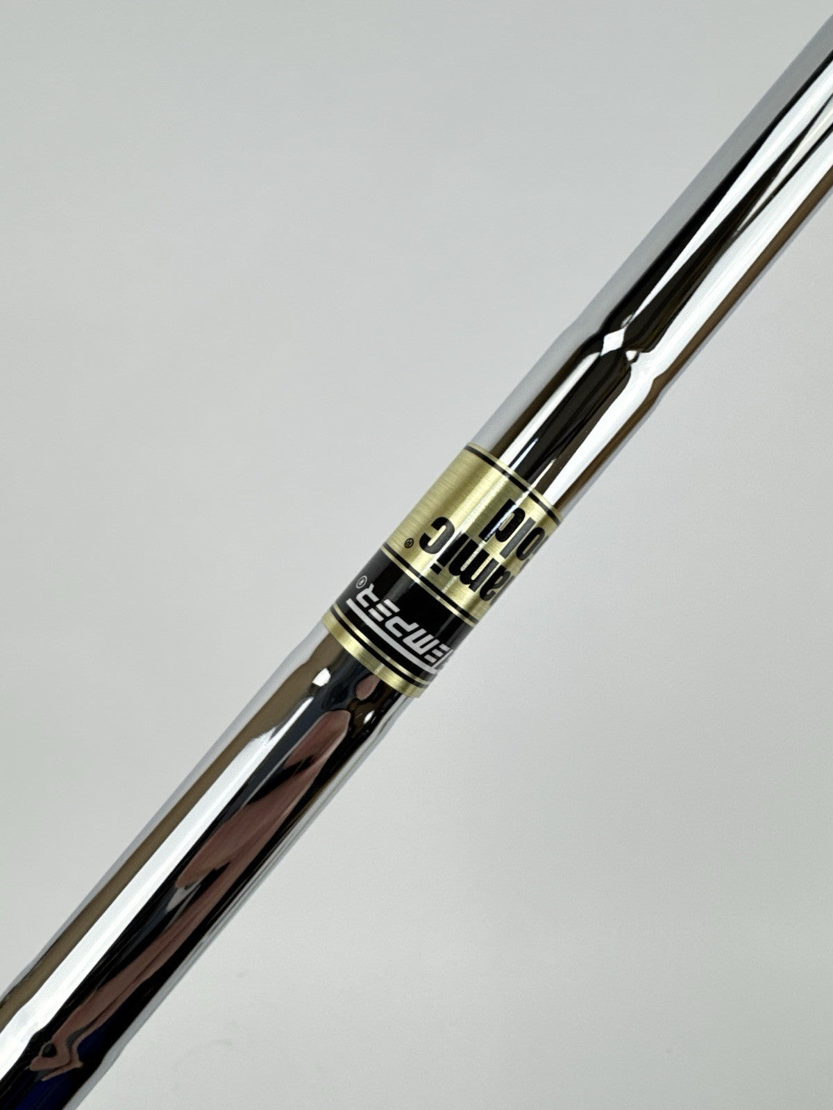 Dynamic Gold X100 Iron Shaft X Flex Steel 35.25” /0.370 Parallel /332744