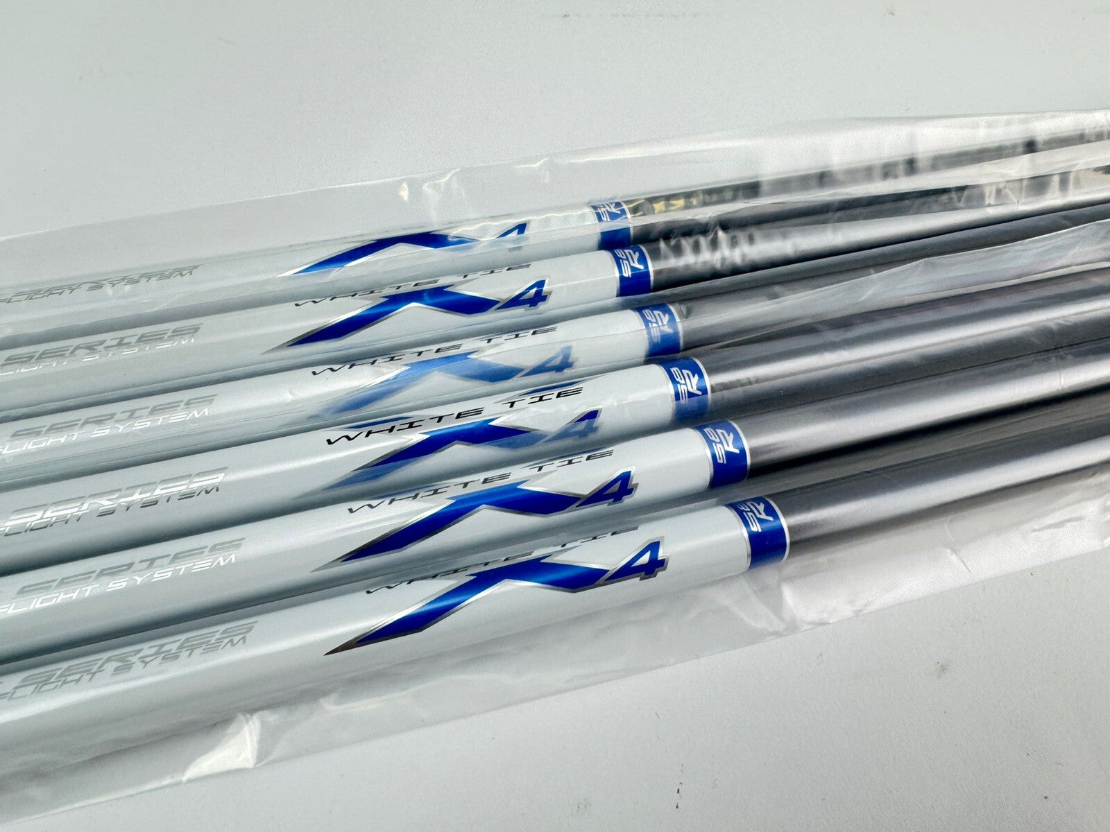 Matrix Iron Shaft Set (7) White Tie Regular Graphite 42” /0.370 Parallel /223923