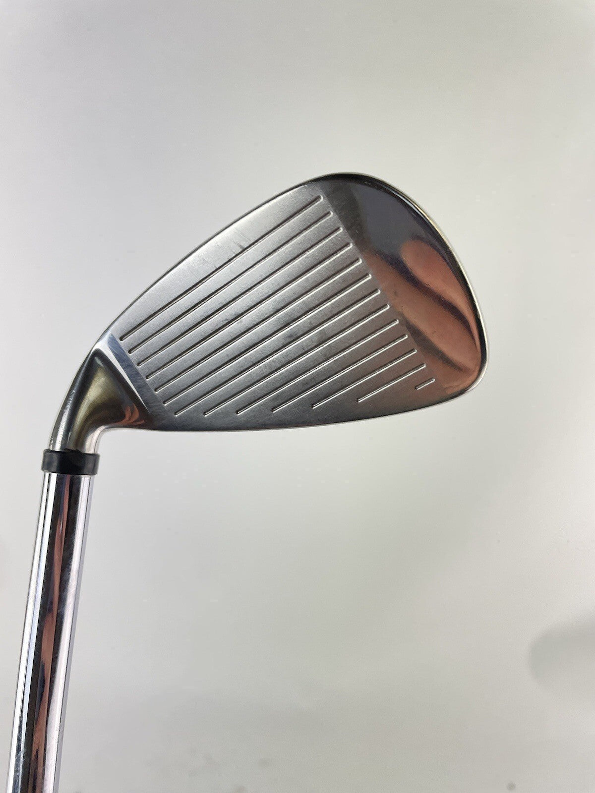 Wilson Deep Red 6 Iron Distance Regular Steel /Right Handed /New Grip /141017