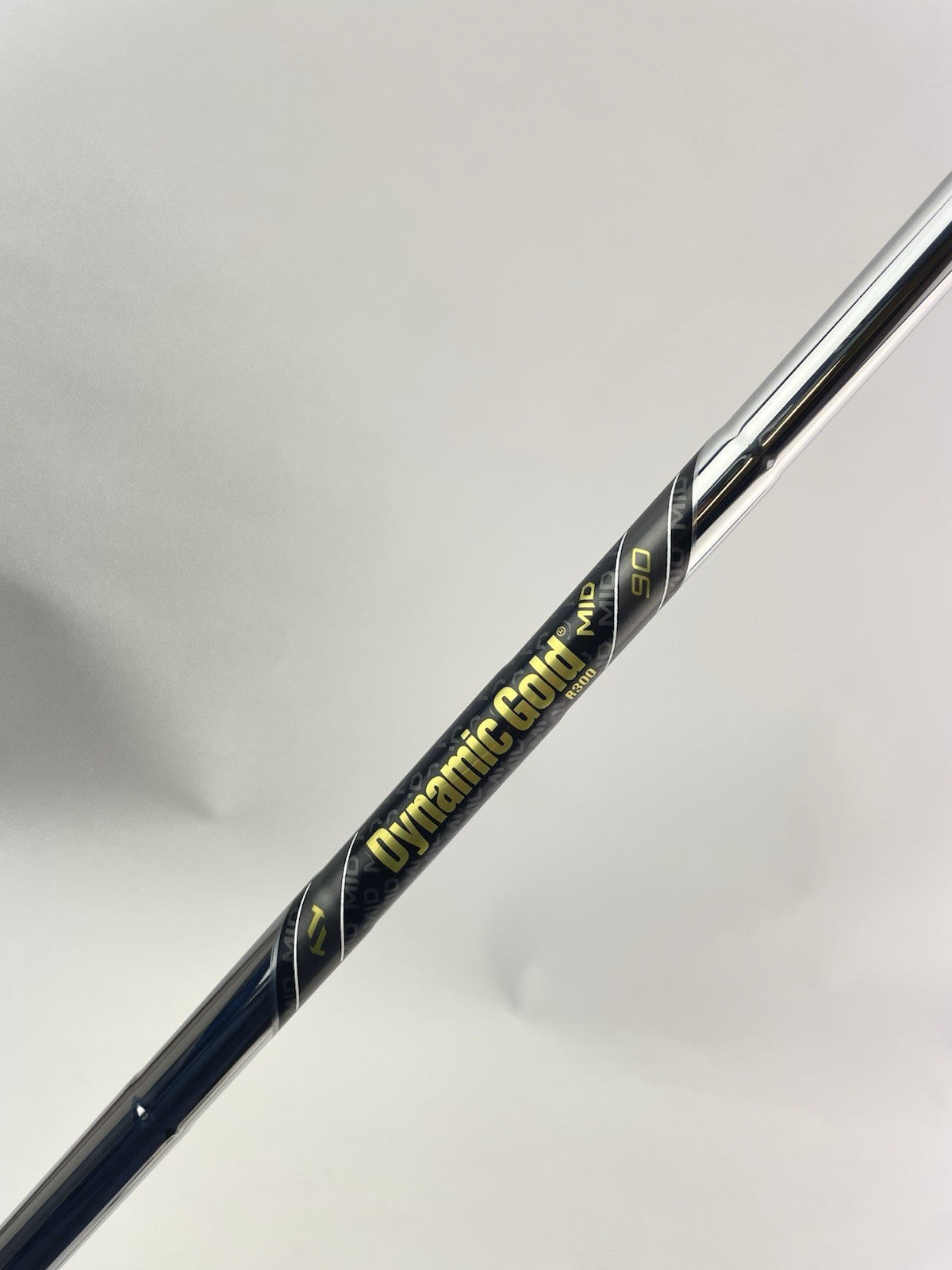 Dynamic Gold mid 90 Iron Shaft Regular Flex Steel 35” /0.370 Parallel /30352 0