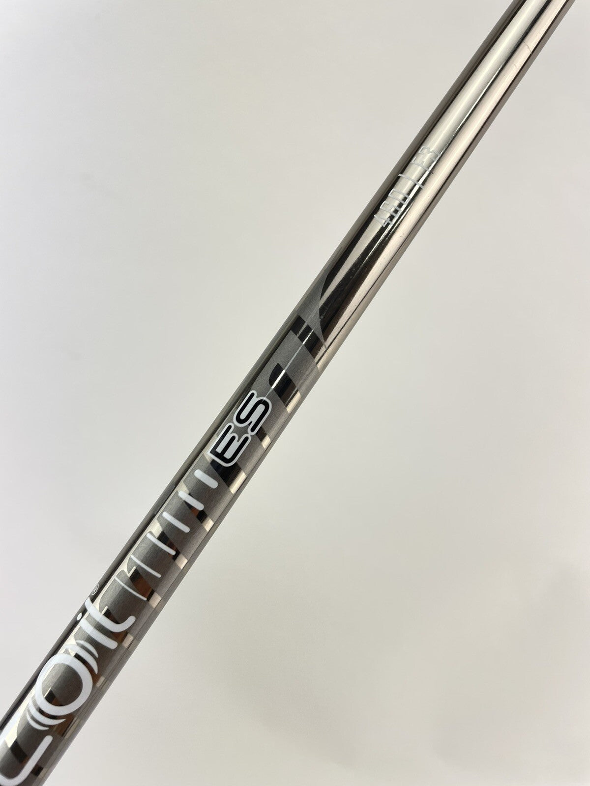 Recoil ES Iron Shaft 460 F3 Regular Flex Graphite 35.25" /0.370 Parallel /185775