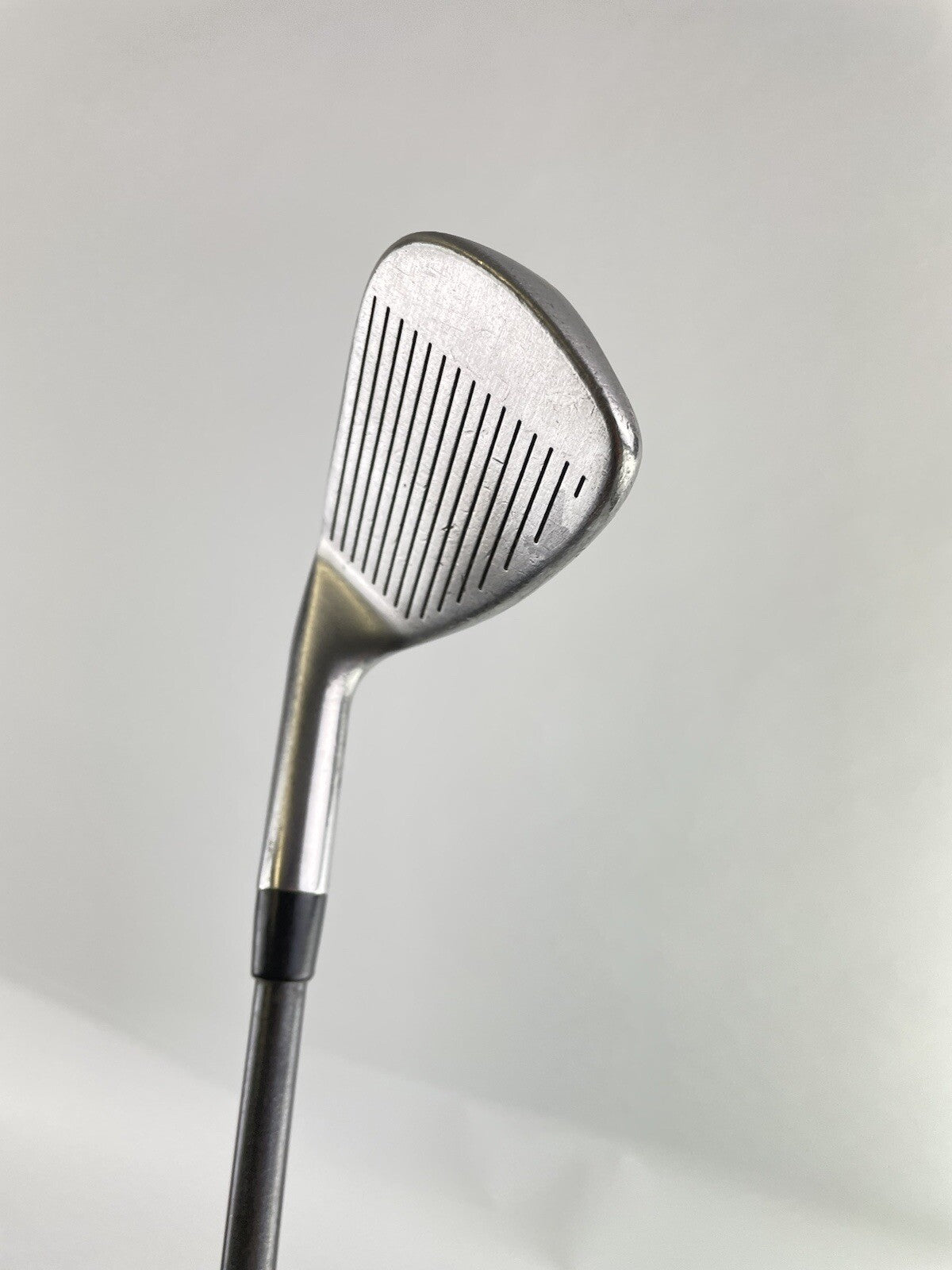 Titleist 981SL 9 Iron Dci Regular Flex Graphite /Right /New Grip /1112710