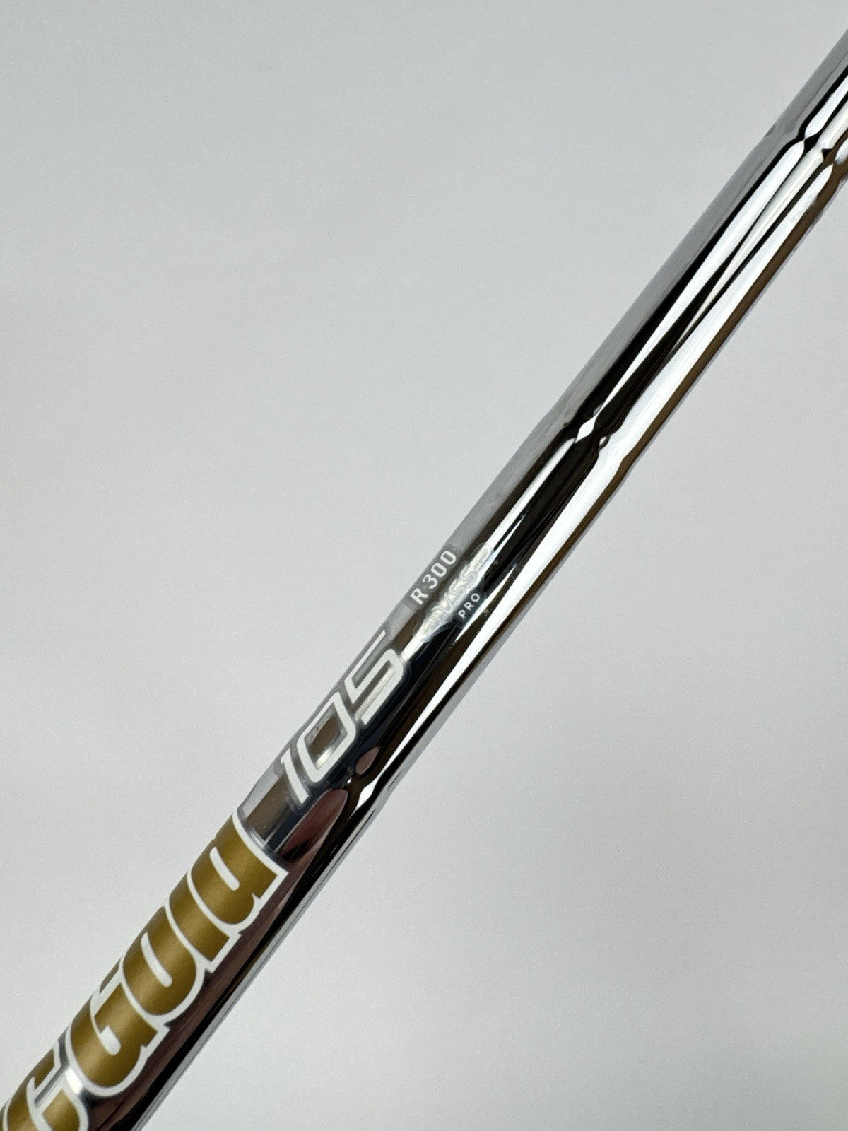 Dynamic Gold 105 Iron Shaft Vss Pro R300 Regular Flex Steel 35.25” /0.355 /332887