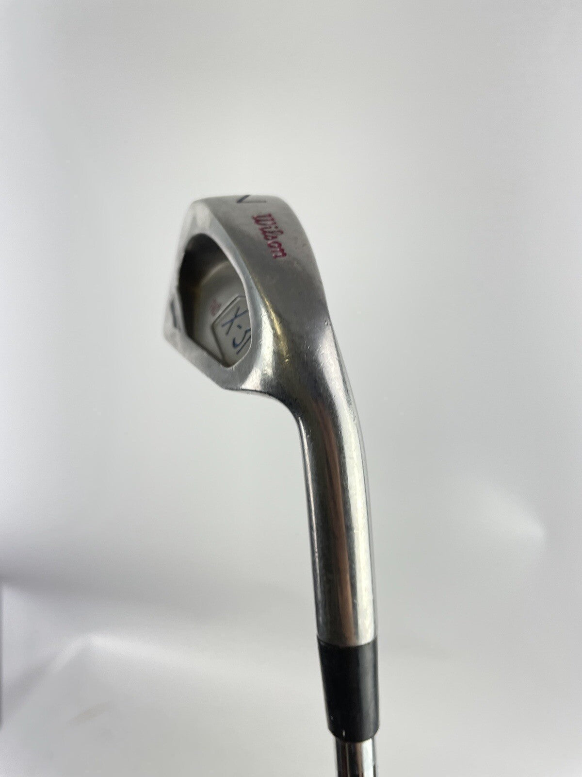 Wilson Pwd 7 Iron Ladies Flex Steel/ Right Handed/ New Grip/ 30093