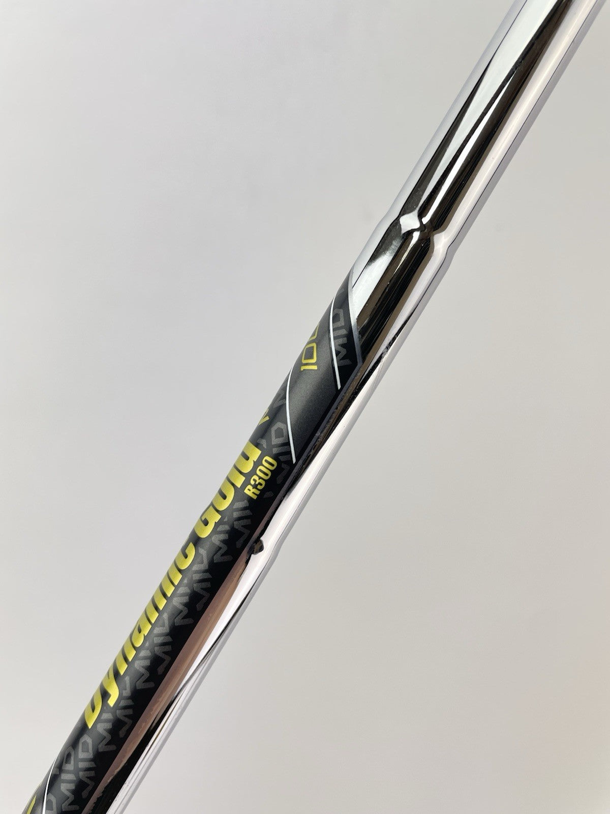 Dynamic Gold Iron Shaft Mid 100 Regular Flex Steel 35.5 /0.355 Tapered /261926