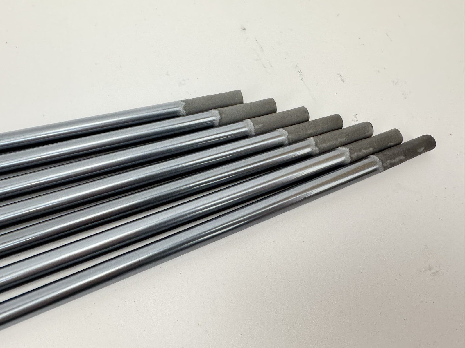 Matrix Iron Shaft Set (7) 4-PW White Tie Regular Graphite/Grips /0.355 /340337