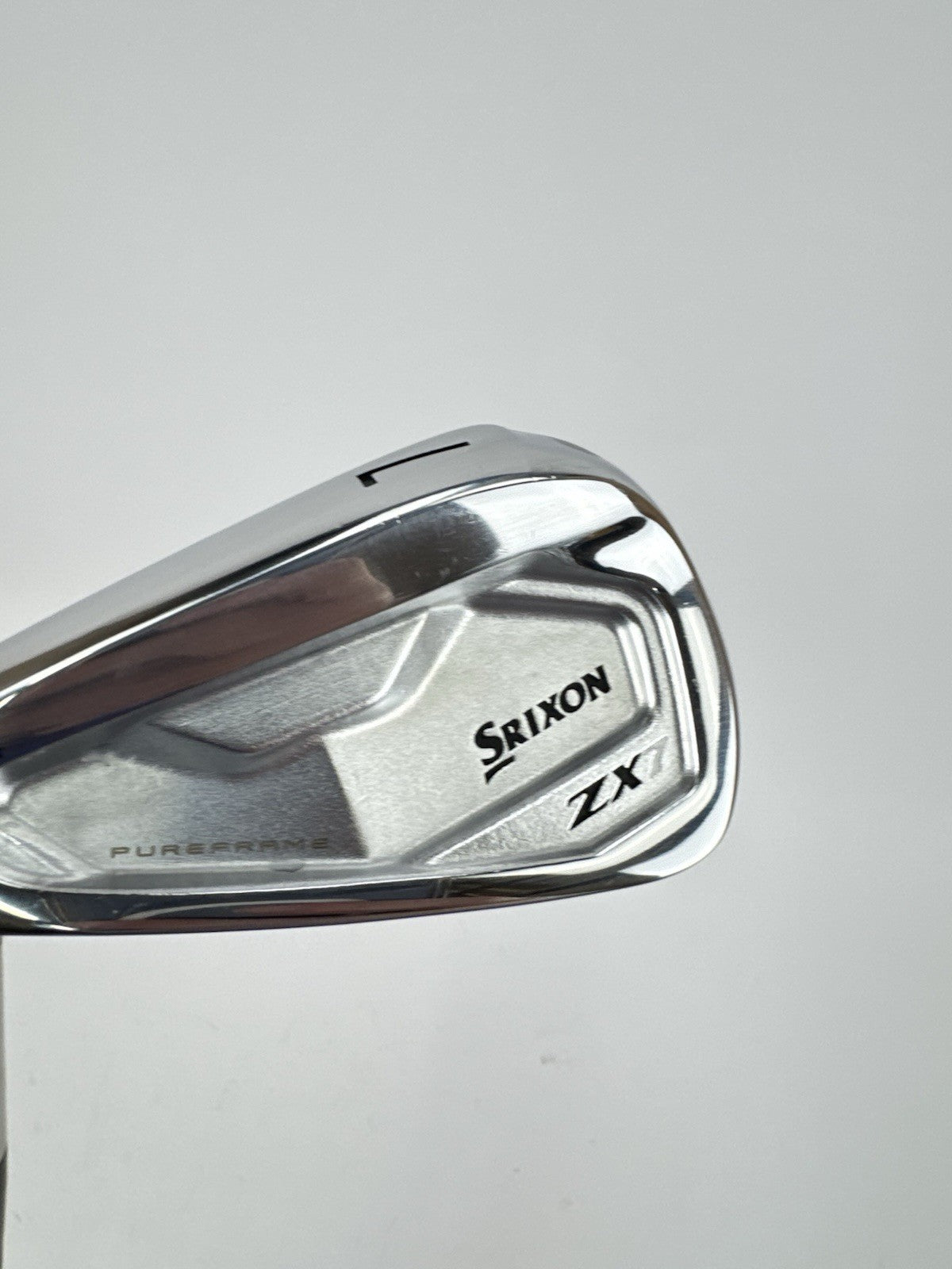 Srixon ZX7 7 Iron Left Handed Zelos7 Regular Steel -1/2” /Demo /333754