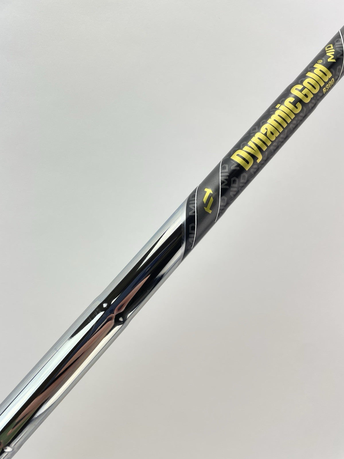 Dynamic Gold Mid 100 Iron Shaft R300 Regular Flex Steel 35.5” /0.355 /288341