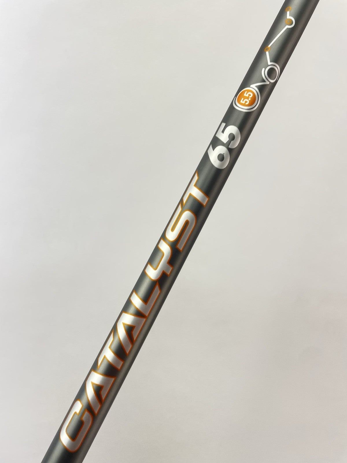 Catalyst 65 Iron Shaft 5.5 Regular Flex Graphite 35.5 /0.370 Parallel /254185