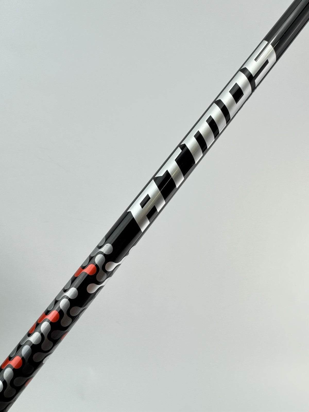 Fujikura Atmos Iron Shaft Regular Flex Graphite 36” /0.355 Tapered /305940