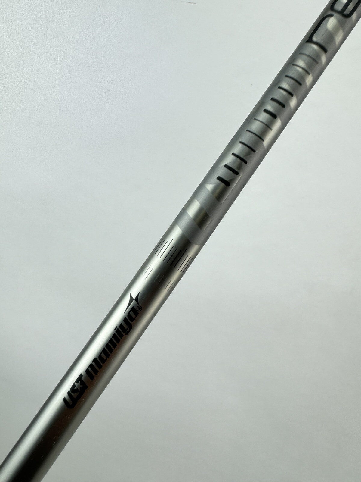 UST Recoil Iron Shaft 460 Regular Graphite 35.25” /0.370 Parallel /213801