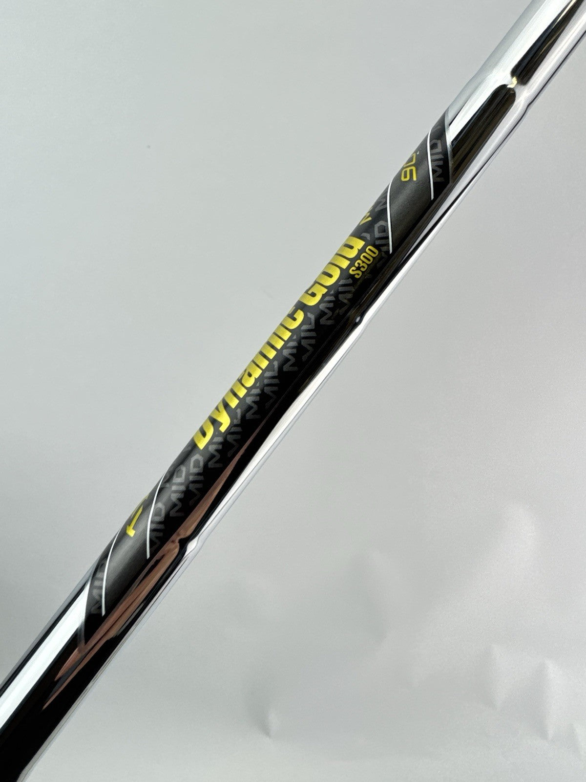 Dynamic Gold Mid 90 Iron Shaft Stiff Flex Steel 35.5” /0.370 Parallel /303814