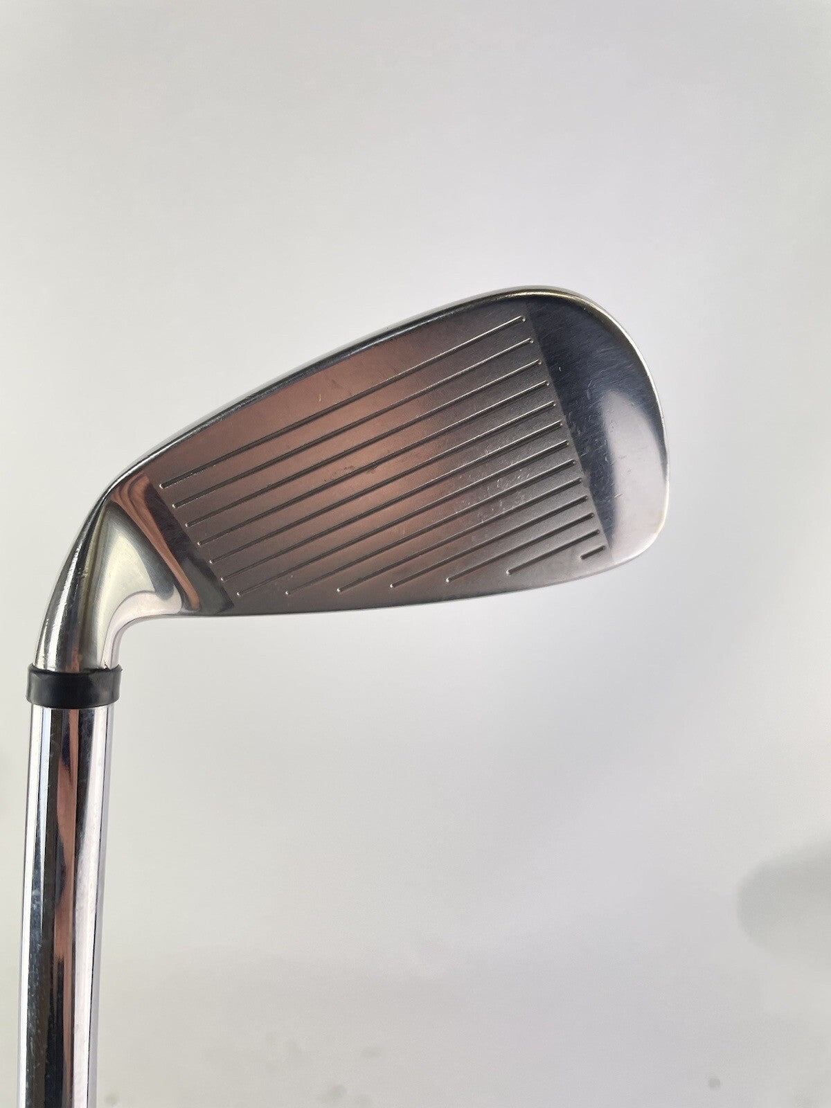 Wilson Deep Red 6 Iron Distance Regular Steel /Right Handed /New Grip /141016