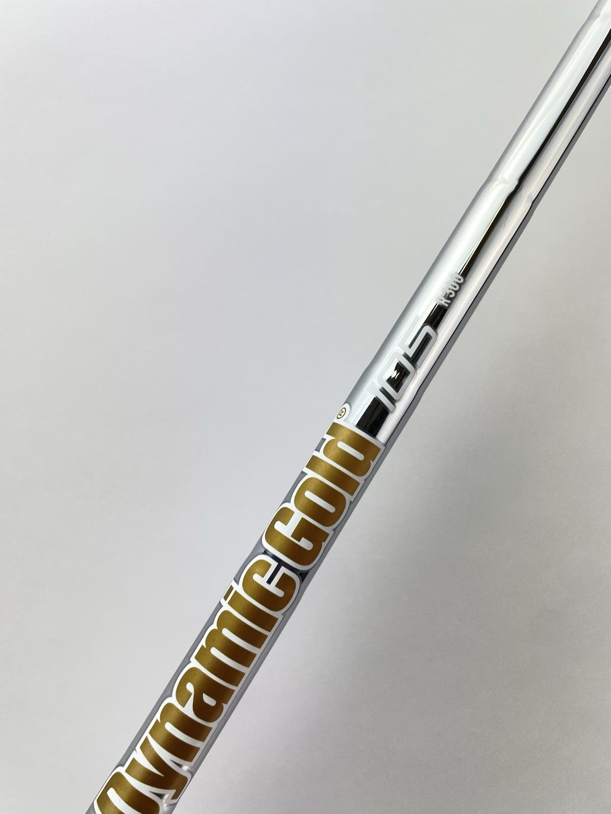 Dynamic Gold 105 Iron Shaft R300 Regular Flex Steel 35.25” /0.355 Tapered /274144
