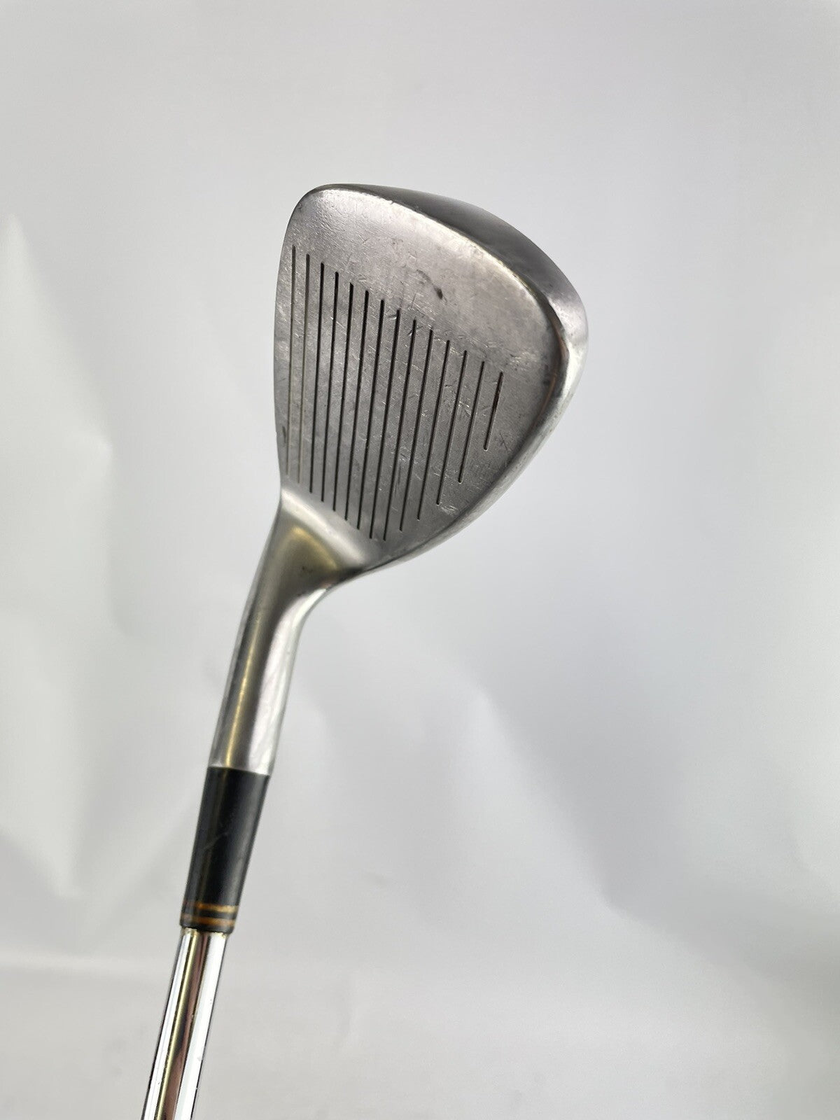 Wilson Staff Sand Wedge Midsize Regular Steel /Right /New Grip /79419