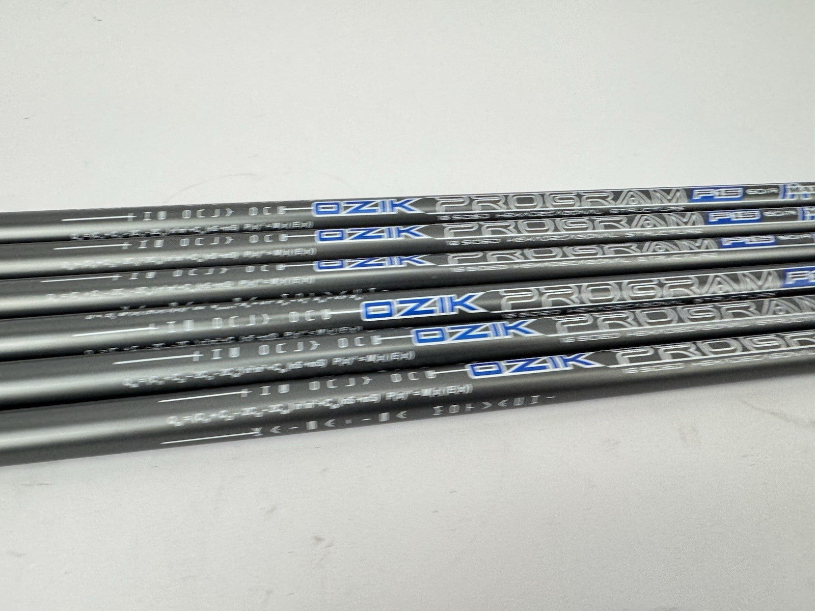 Matrix Ozik Iron Shaft Set (6) Program 60 Regular Graphite 0.355 Tapered /339541