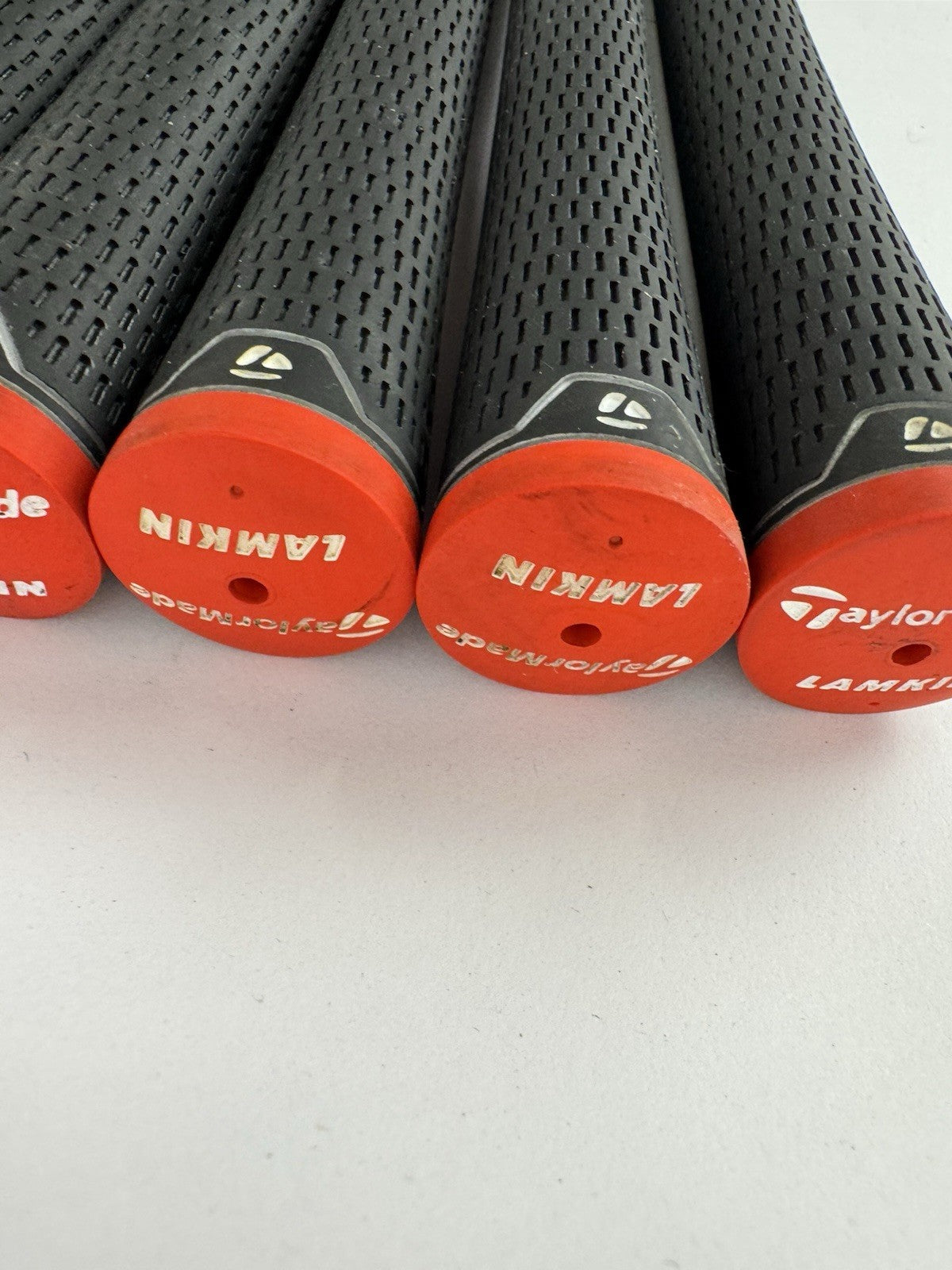 Lamkin Taylormade Golf Grips (8) Standard /Black /Red /Pulled /355097
