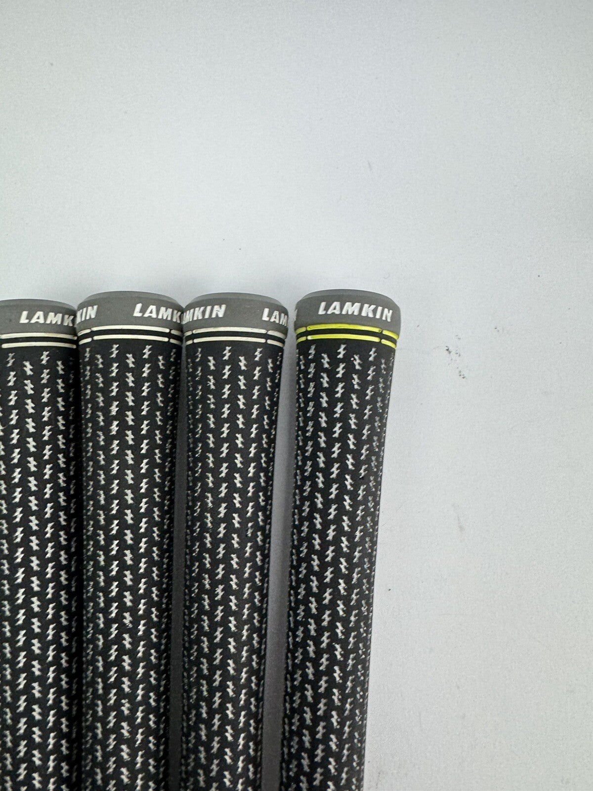Lamkin Taylormade Golf Grips (4) Crossline 360 Standard /Pulled /251084