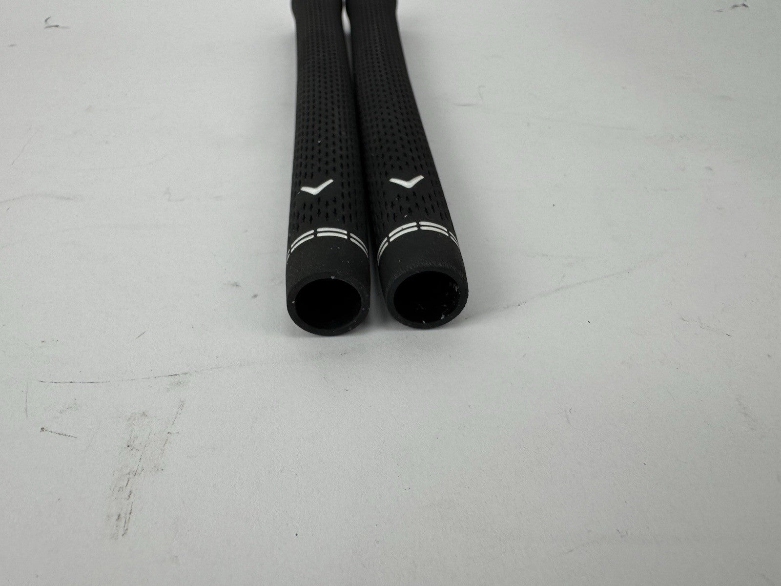 Golf Pride Tour Velvet 360 Soft Grips (2) Midsize /Black /Pulled /355205