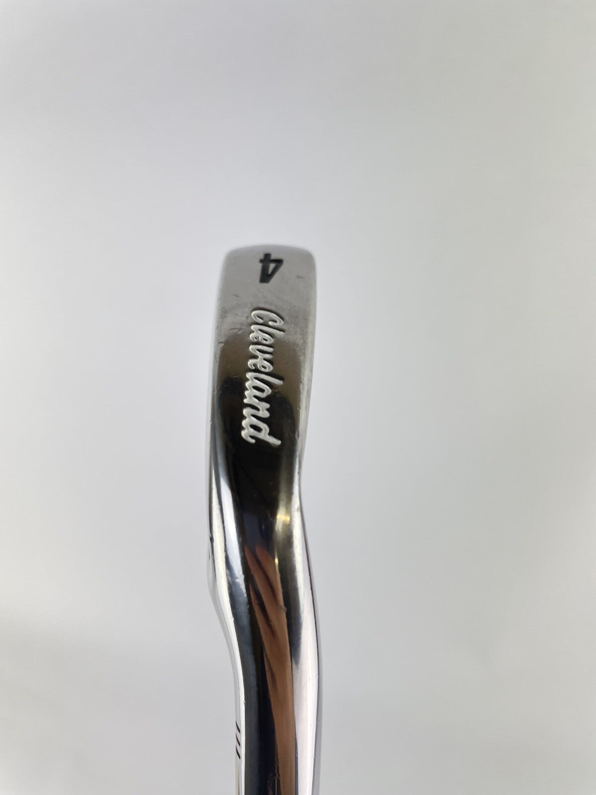 Cleveland 4 Iron CG Red R300 Regular Steel /Right /New Grip /124886