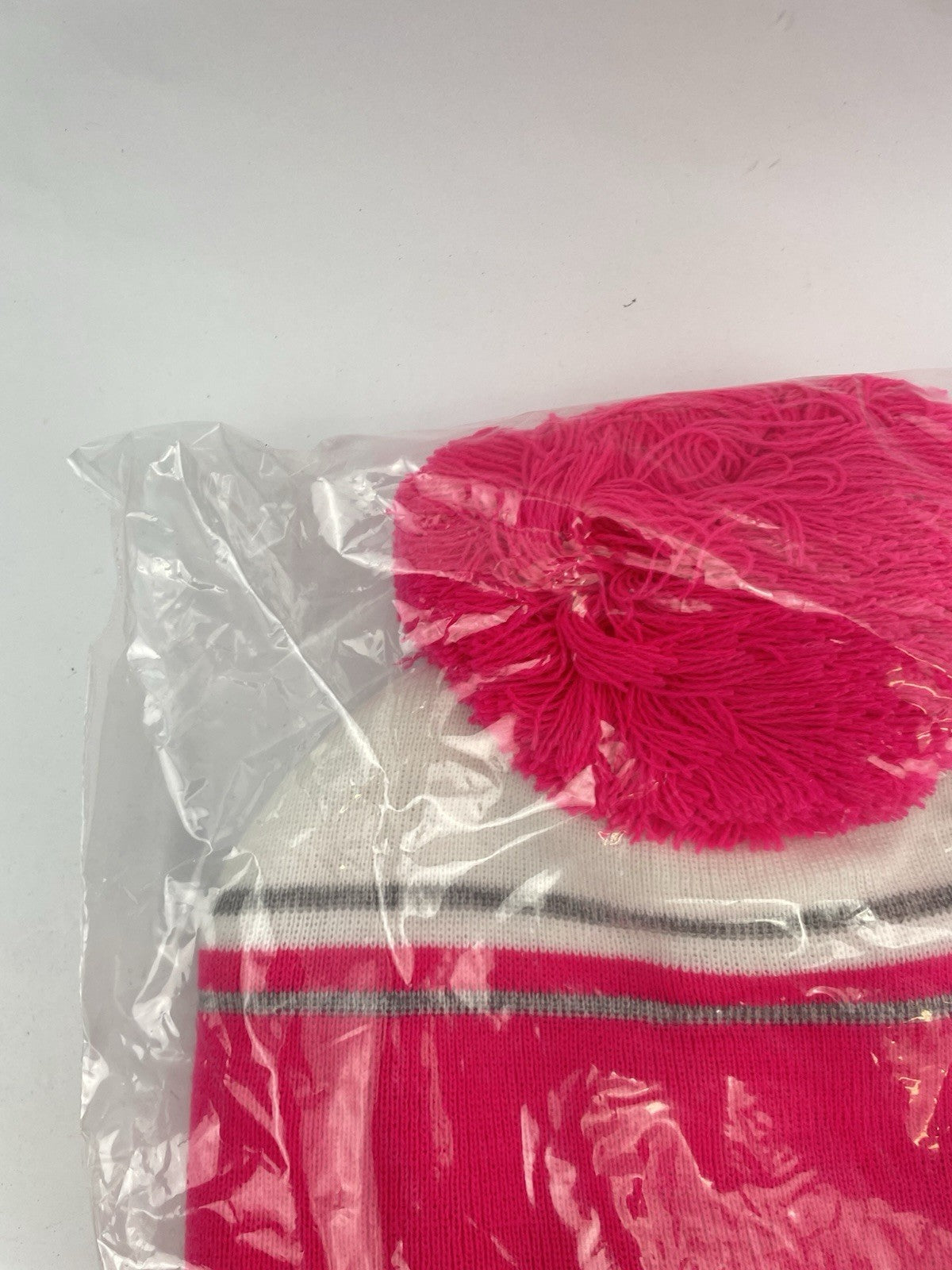 Proquip Golf Beanie Fleece Line Bobble /One Size /Pink /White /New /282394