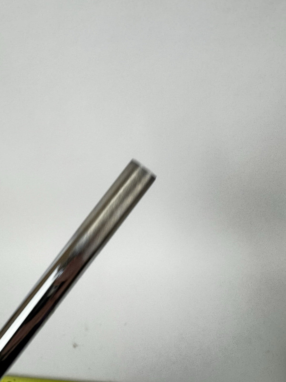 Dynamic Gold 115 Iron Shaft Mid R300 Regular Steel / 35” /0.355 Tapered /336569