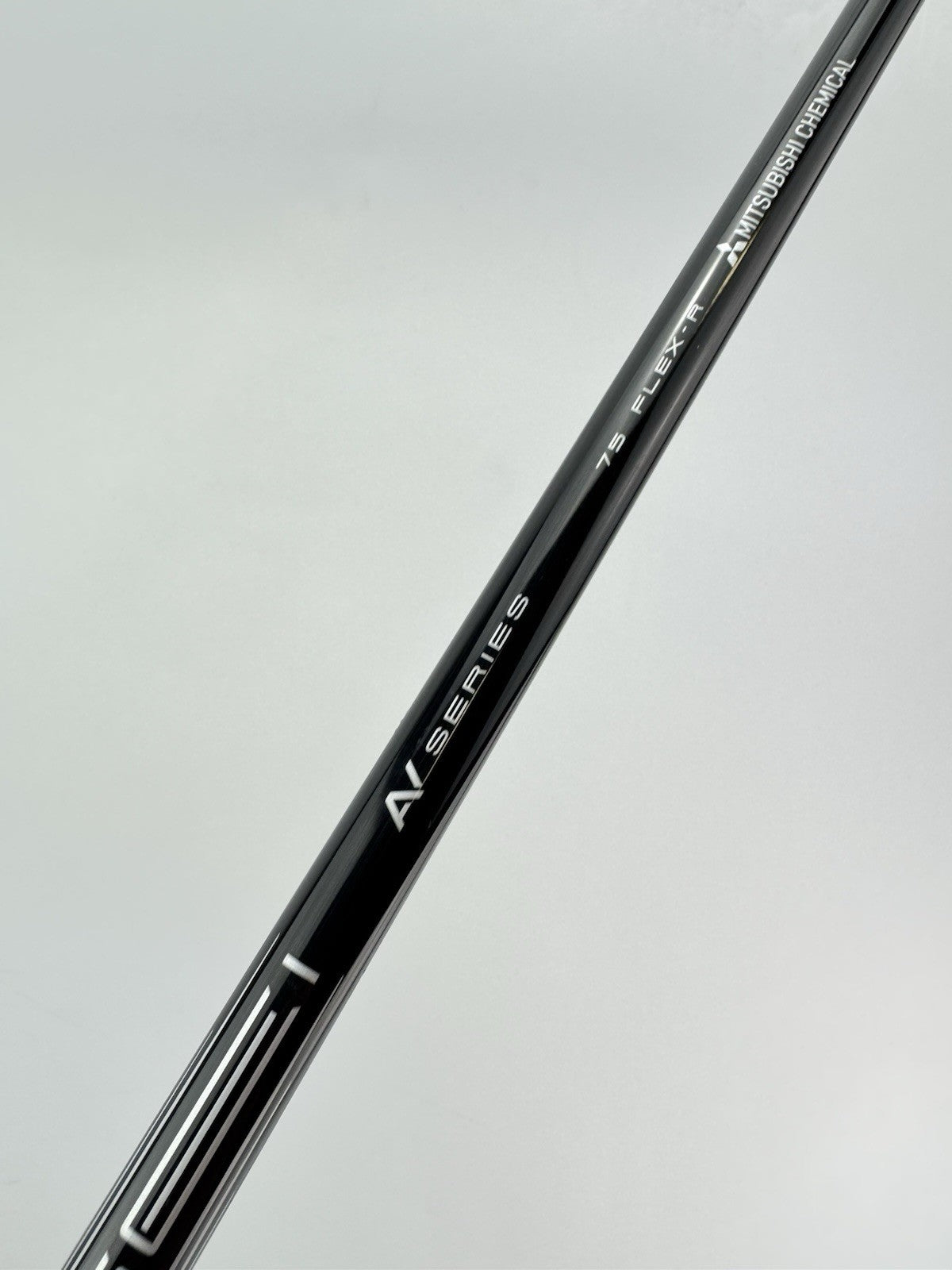 Tensei White AV Iron Shaft 75 Stiff Flex Graphite 35” /0.355 Tapered /307084