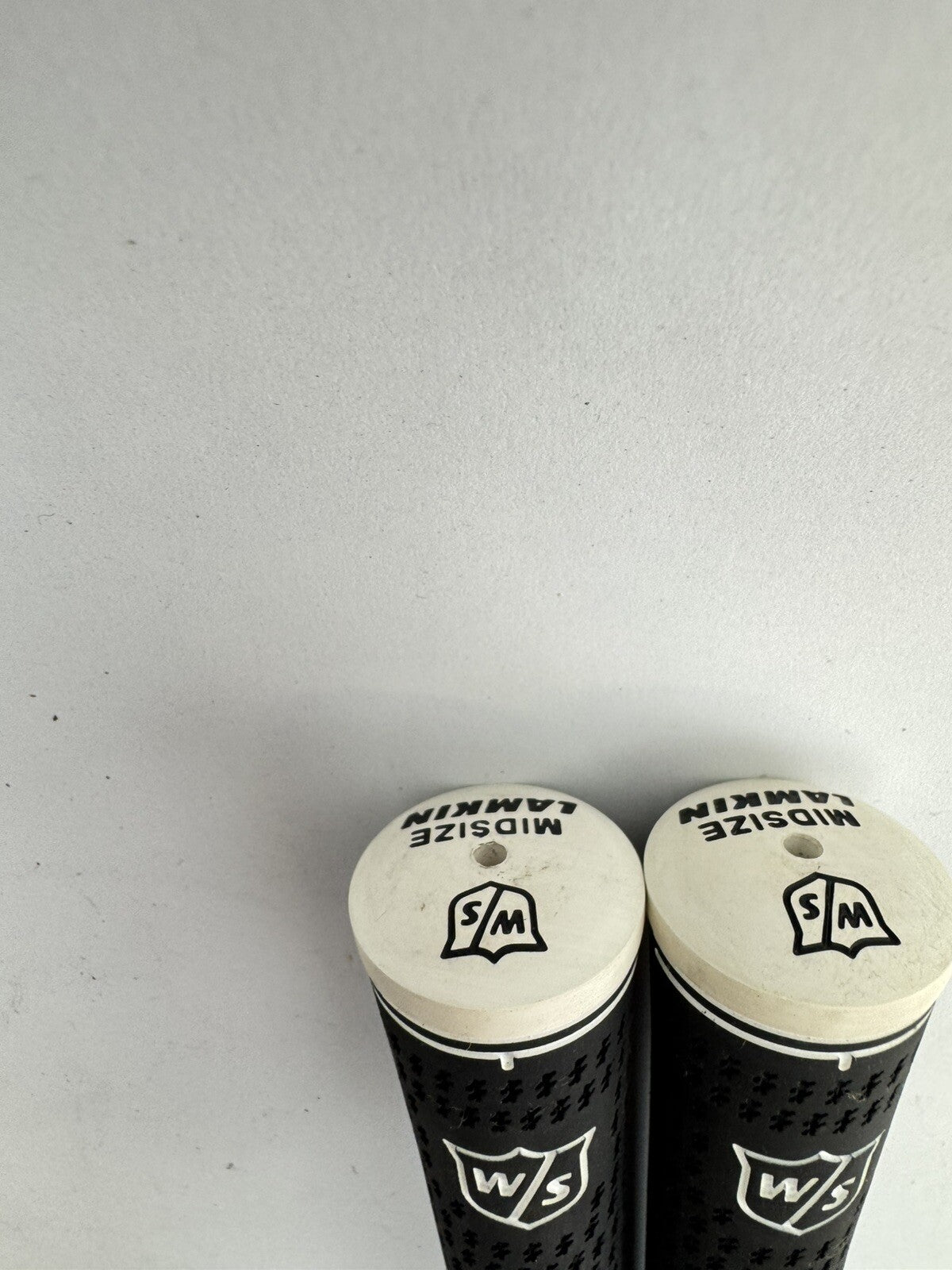 Lamkin Wilson Staff Golf Grips (2) Men’s Midsize /Pulled /234474