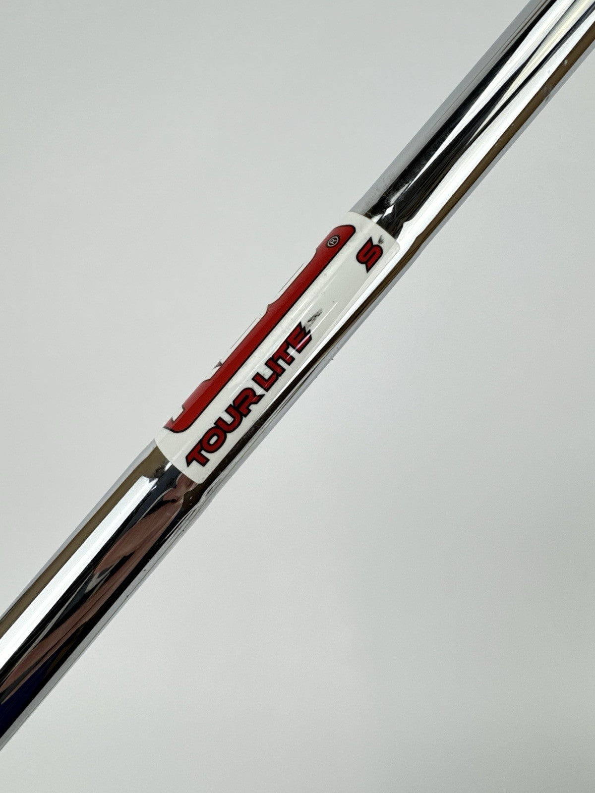 KBS Tour Lite Iron Shaft Stiff Flex Steel 35.25” /0.370 Parallel /324374