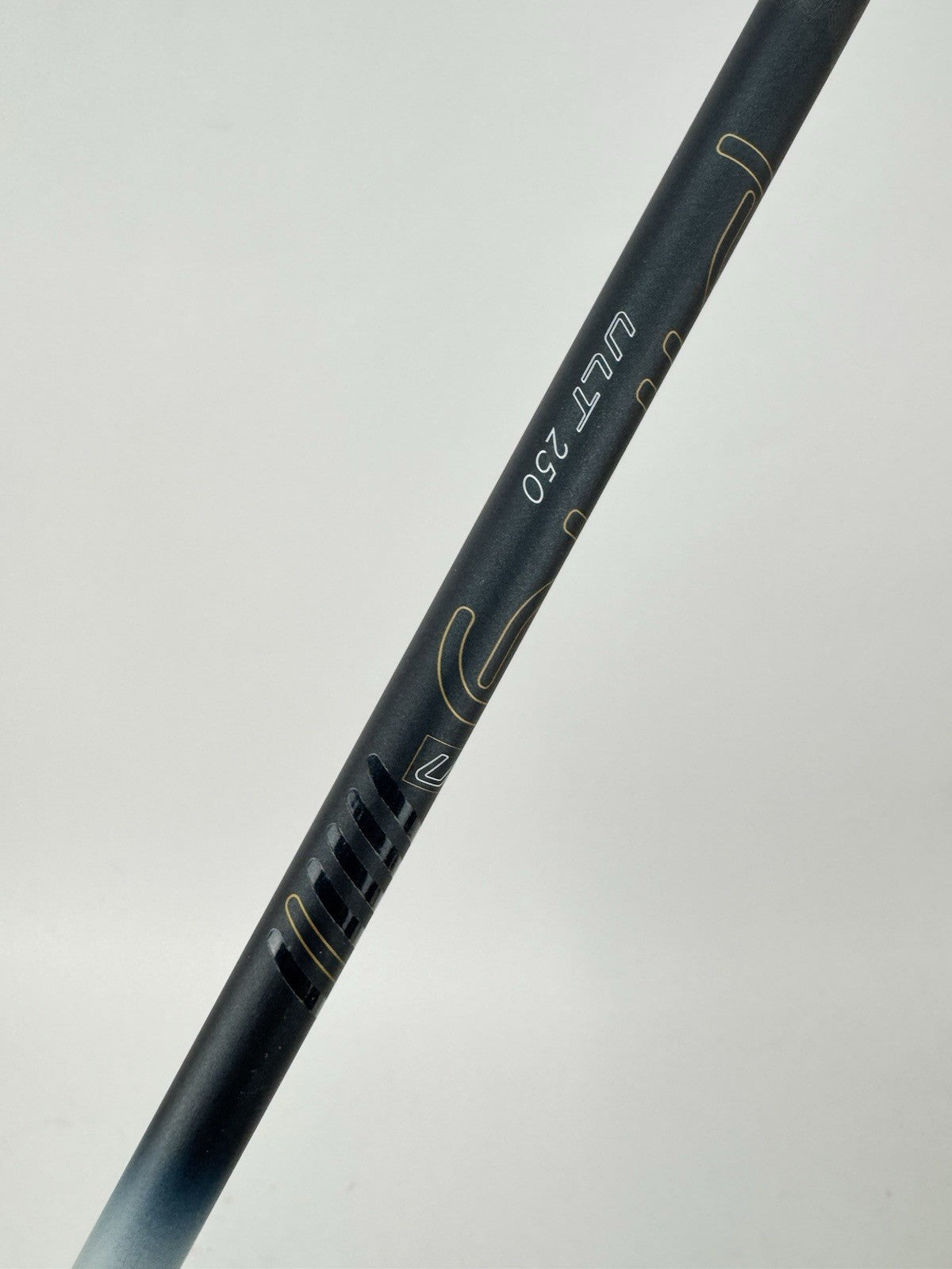 Ping GLe3 Ladies 7 Iron Red Dot ULT250 Ladies Graphite /Right Handed/Demo /3392216