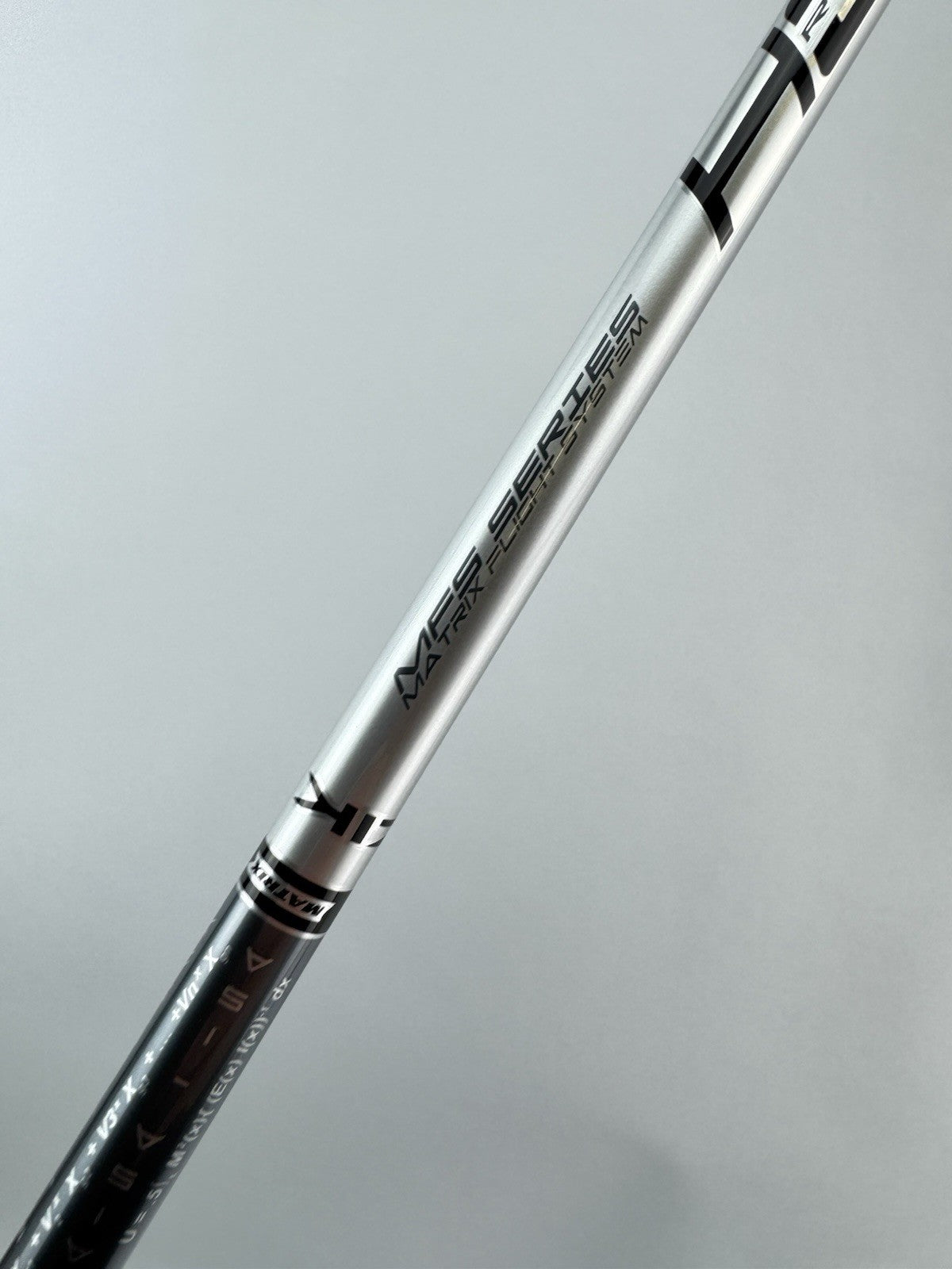 Matrix Ozik Hybrid Iron Shaft Red Tie X Flex Graphite 42 /0.370 Parallel /215102