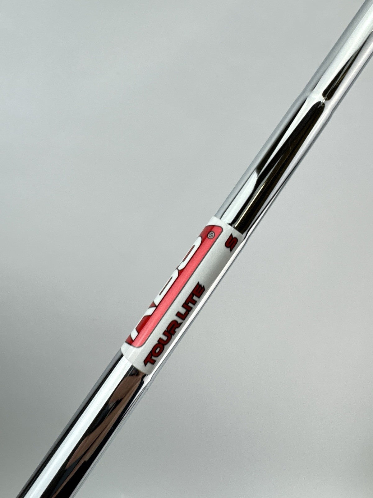 KBS Tour Lite Iron Shaft Stiff Flex Steel 35.75” /Lamkin /0.370 Parallel /307435
