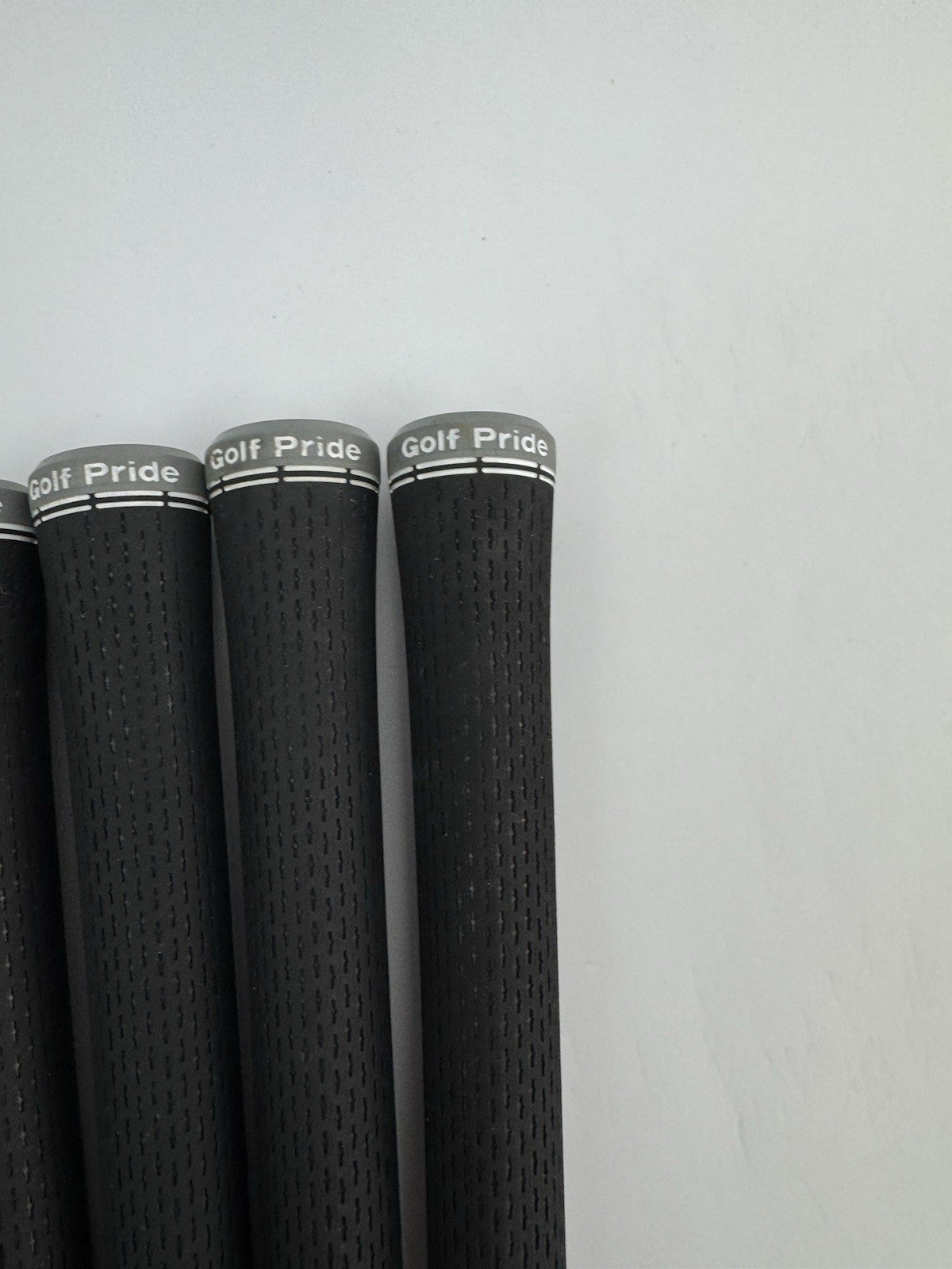 Golf Pride Midsize Tour Velvet 360 Soft Grips (7) Black /Grey /Pulled /341694