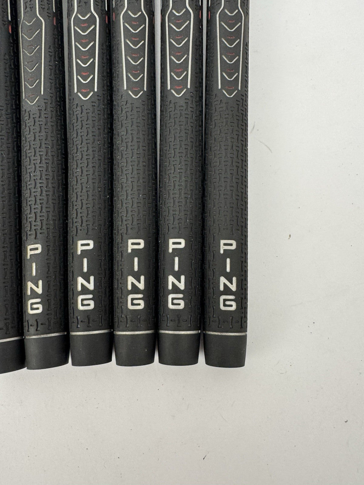Ping Golf Midsize Grips (6) Men’s /Black /Great /Pulled /352142