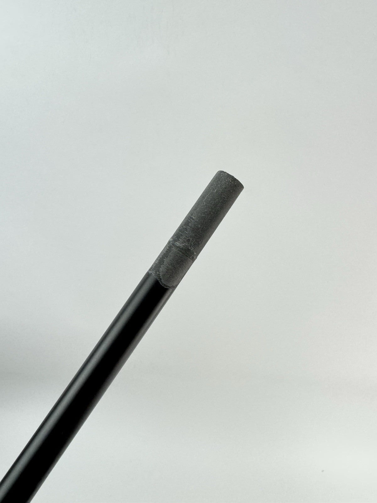 UST Helium Iron Shaft 60I F4 Stiff Flex Graphite 36 /0.355 Tapered /254936