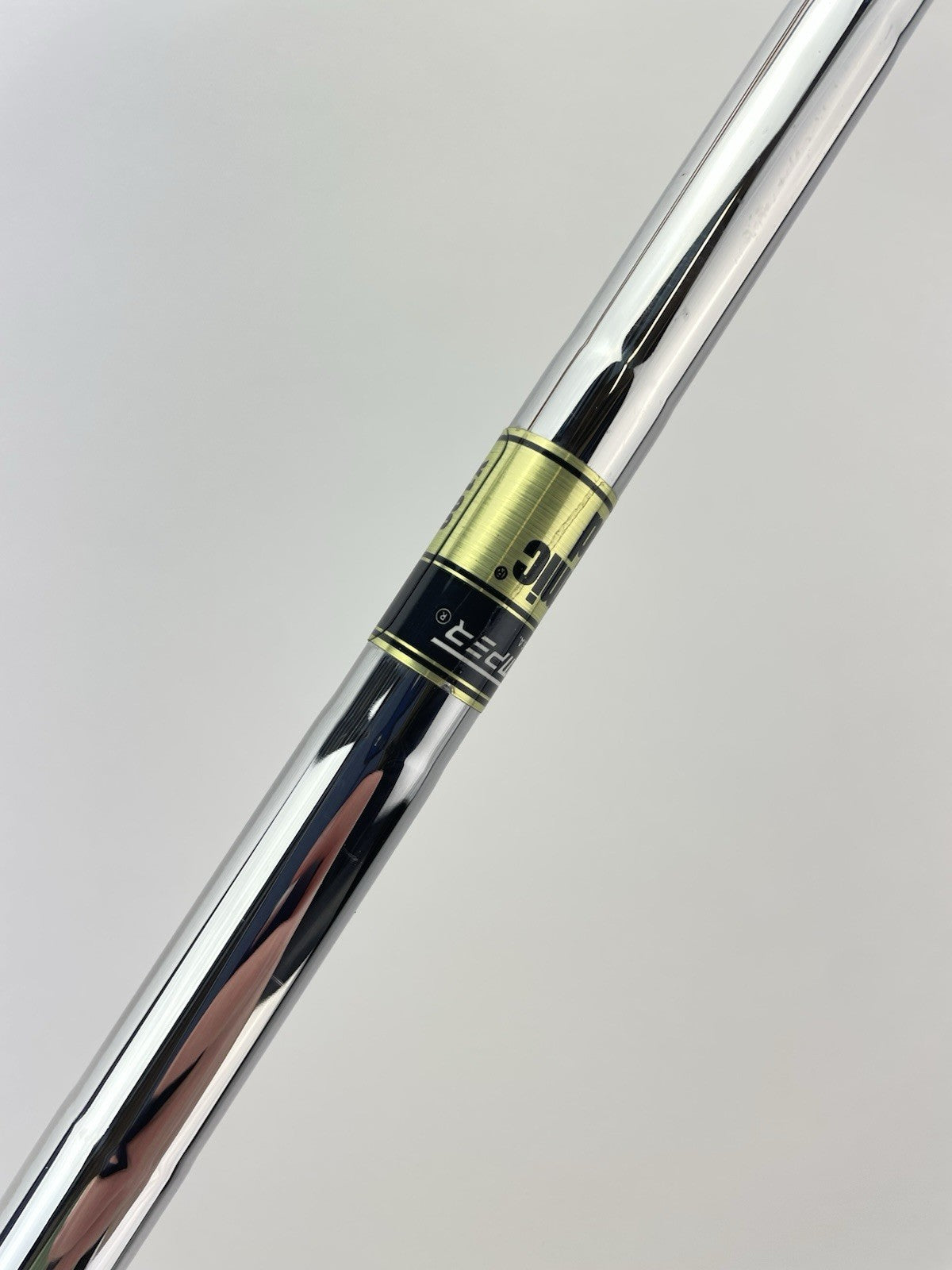 Dynamic Gold X100 Iron Shaft X Flex Steel 35/0.355 Tapered /341795