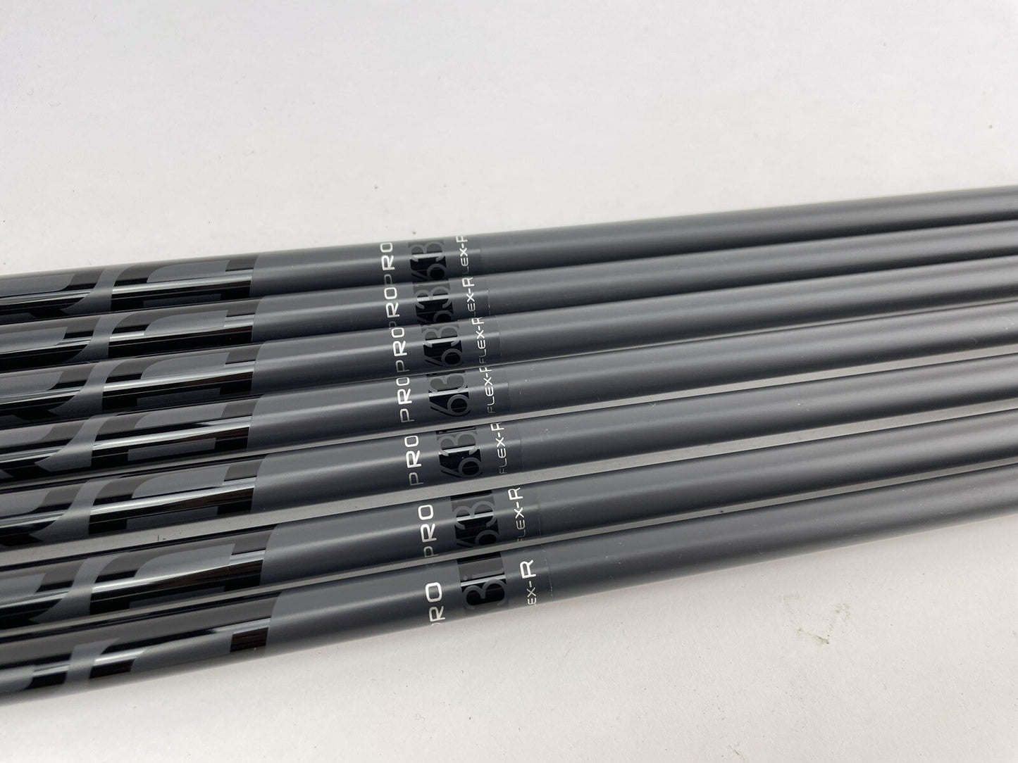Fujikura Pro 63i Iron Shaft Set (7) Regular Flex Graphite/0.370 Parallel/New2