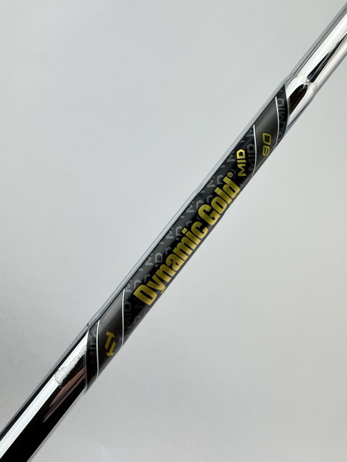 Dynamic Gold Mid 90 Iron Shaft Regular Flex Steel 35.5" /0.370 Parallel/308331