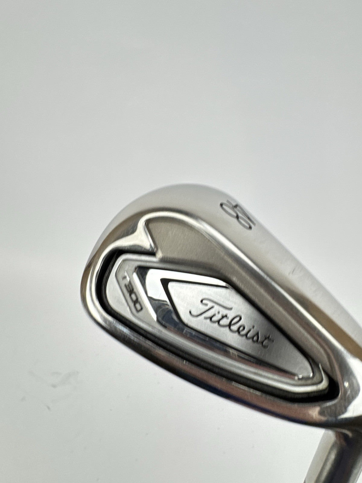 Titleist T300 Gap Wedge 48* Amt Red R300 Regular Steel +1/2” /Mid Grip /315943