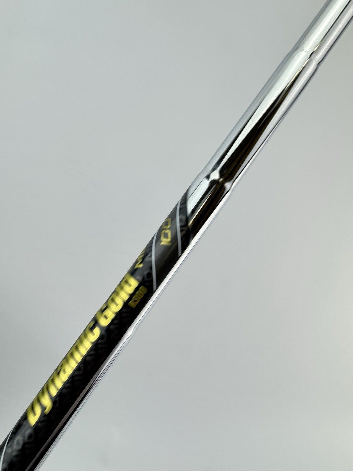 Dynamic Gold Mid 100 Iron Shaft Regular Flex Flex Steel 35”/0.370 Parallel/306245